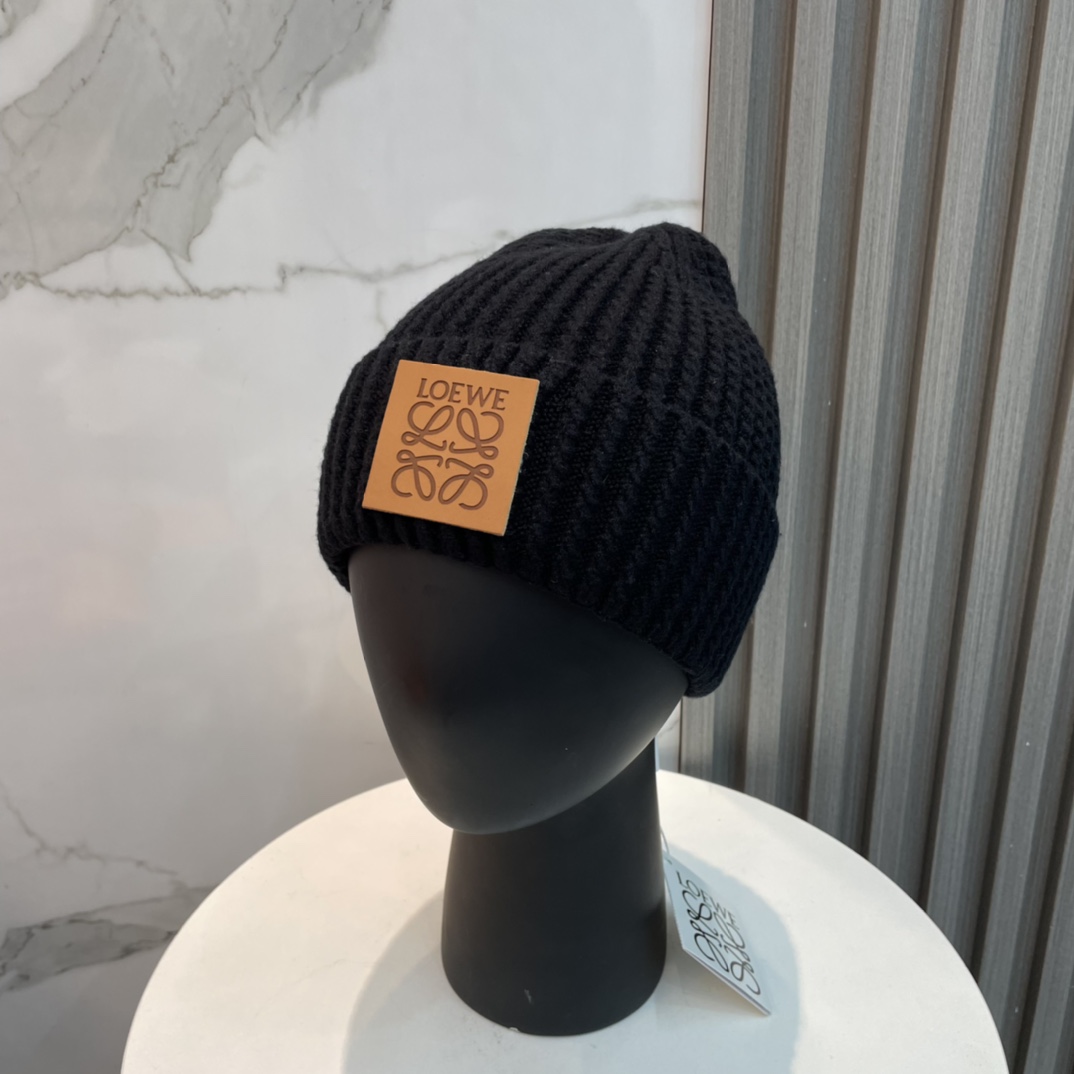 Loewe Beanie - EUR FASHION