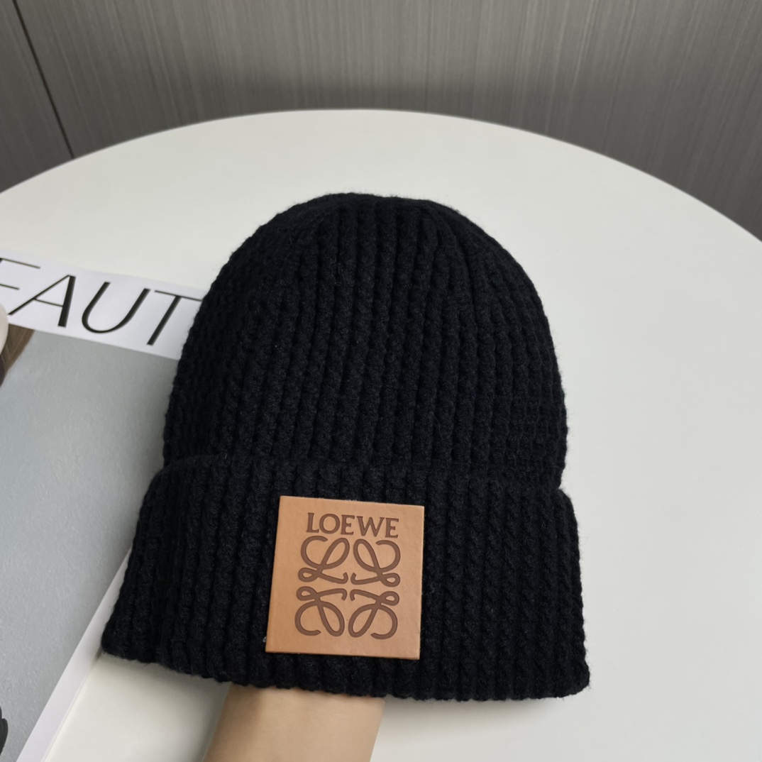 Loewe Beanie - EUR FASHION