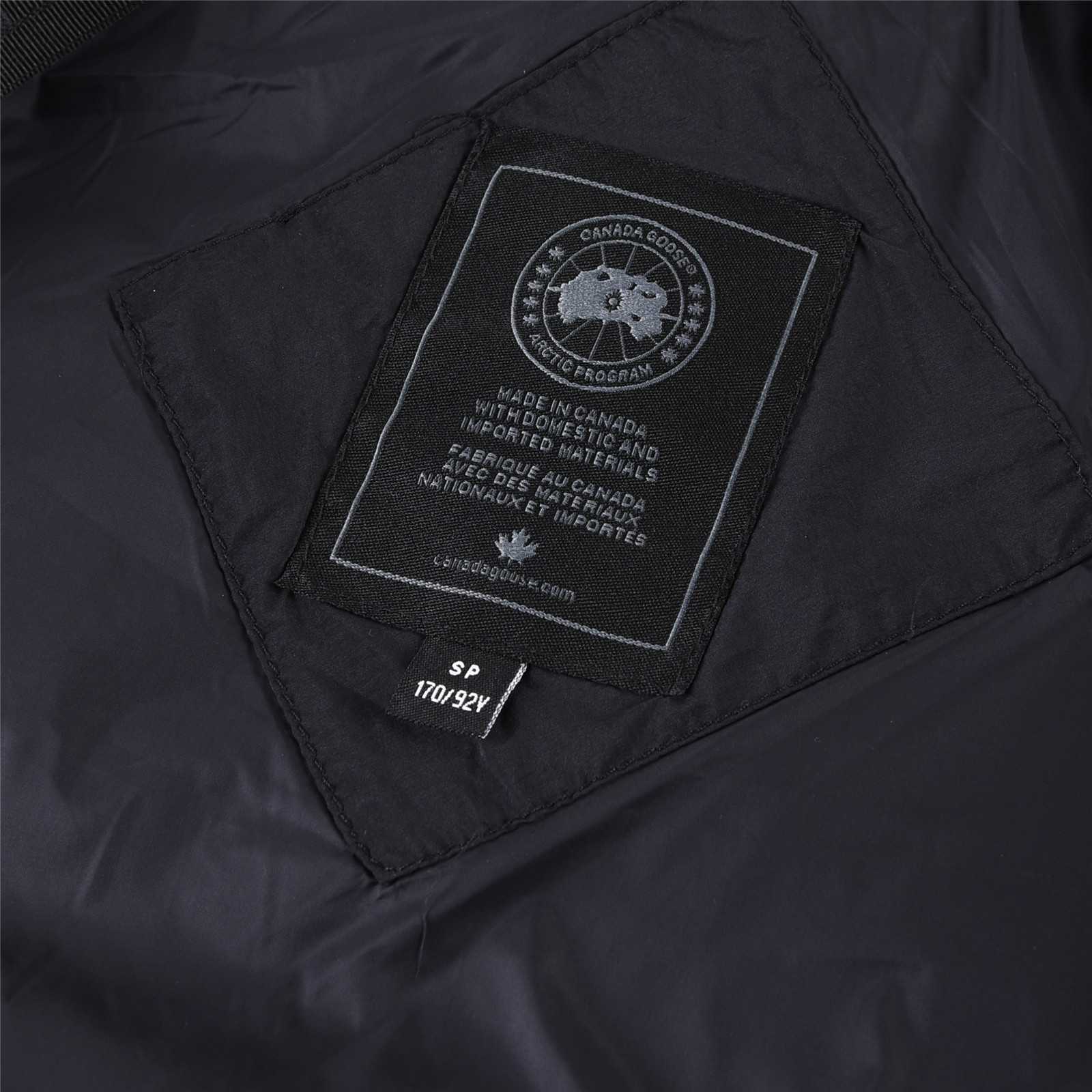 Canada Goose Hooded Down Parka - EUR FASHION