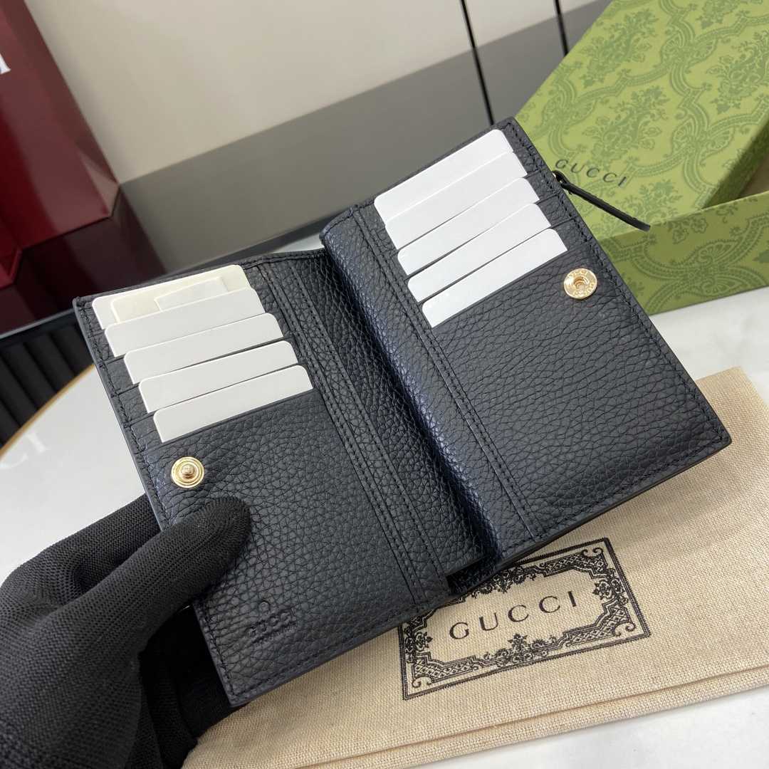 Gucci GG Emblem Medium Wallet - EUR FASHION