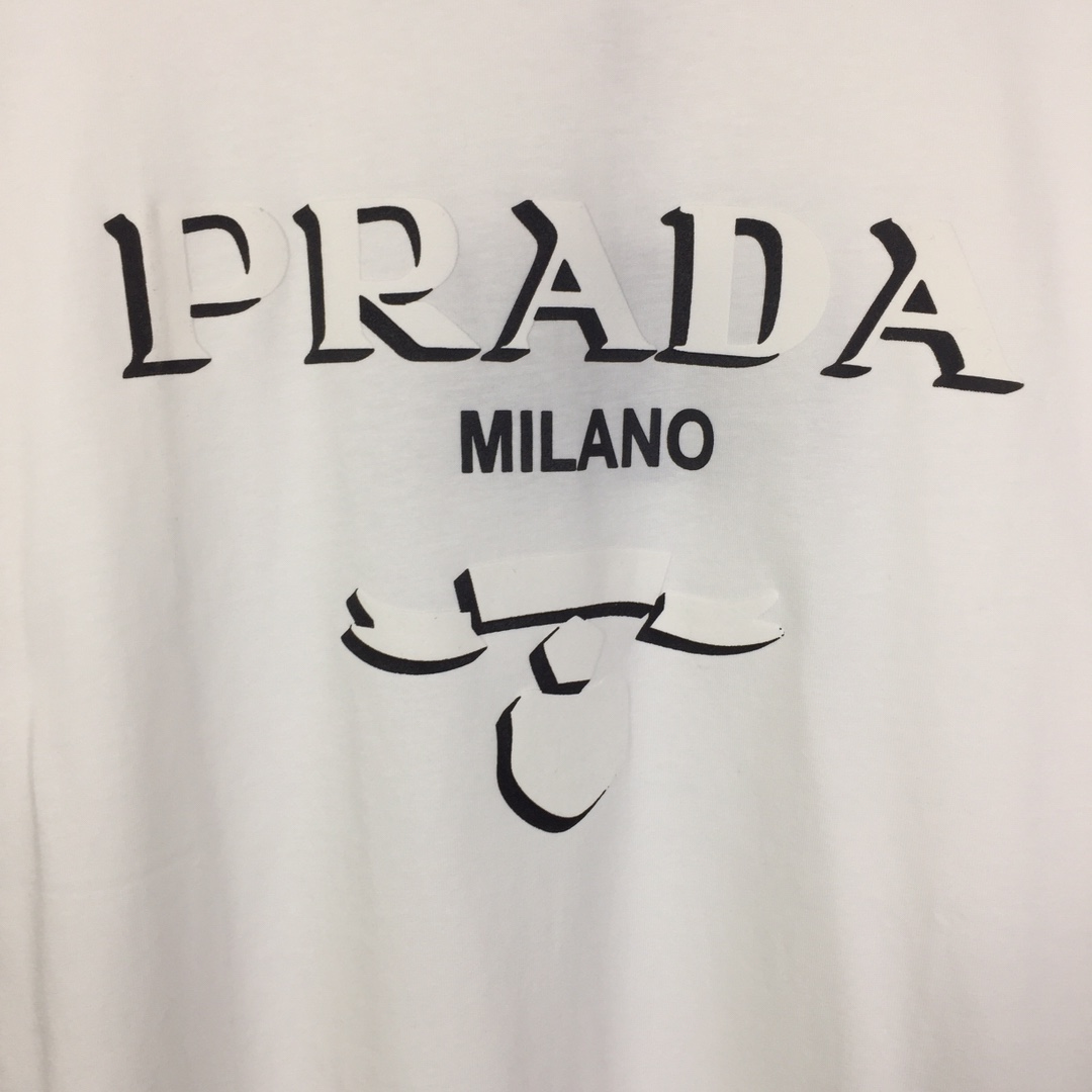 Prada Cotton  T-shirt  - EUR FASHION
