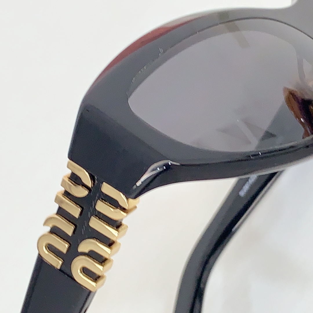 Miu Miu Miu Glimpse Sunglasses - EUR FASHION