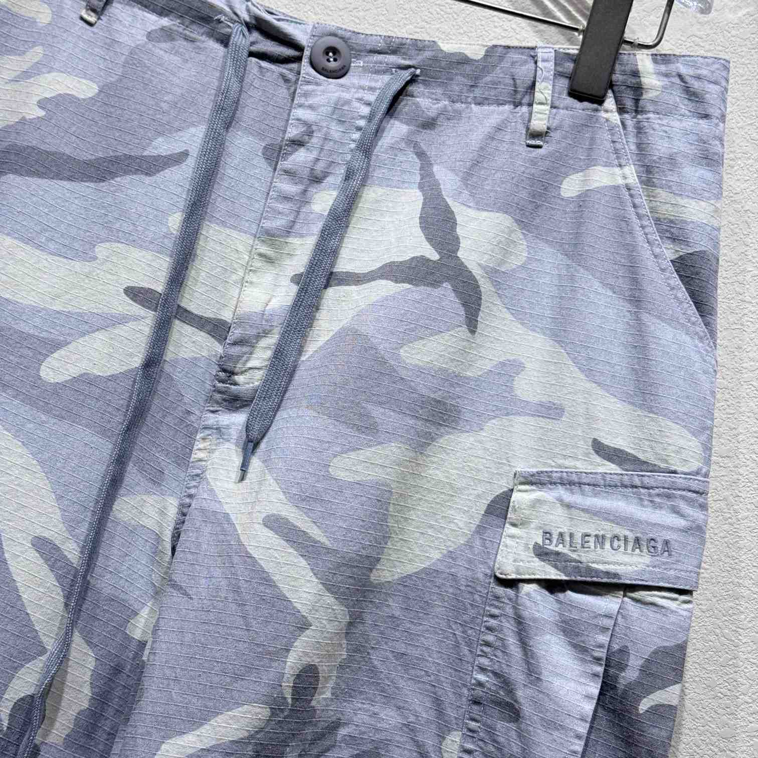 Balenciaga Large Cargo Pants In Light Grey - EUR FASHION