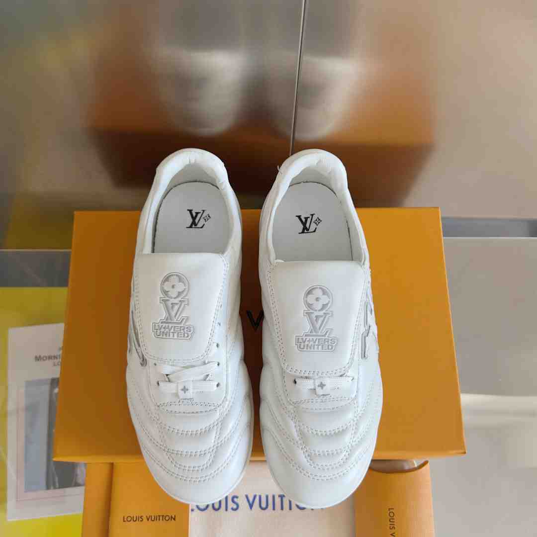 Louis Vuitton LV Footprint Soccer Sneaker   1AHDOA - EUR FASHION