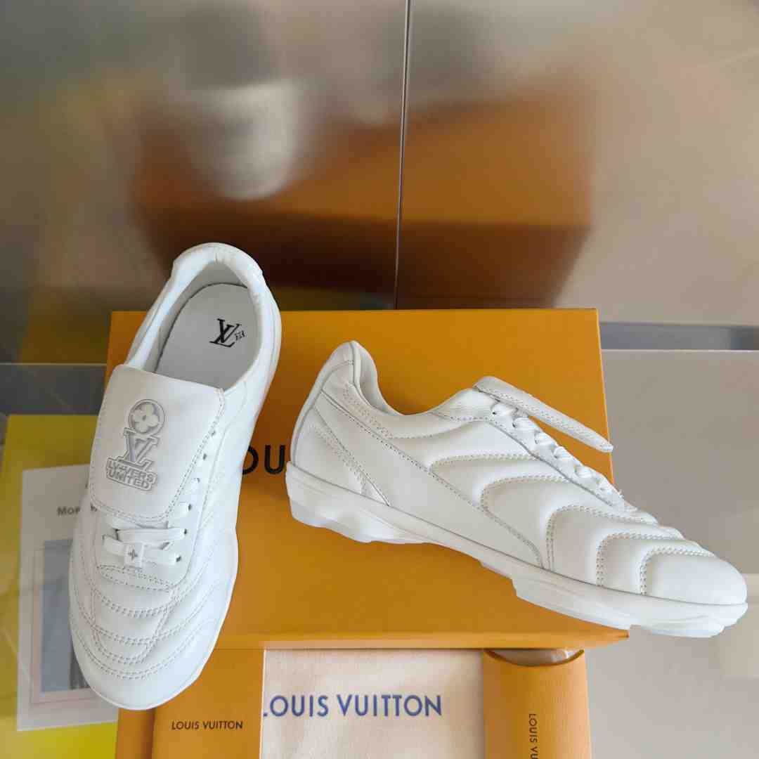 Louis Vuitton LV Footprint Soccer Sneaker   1AHDOA - EUR FASHION