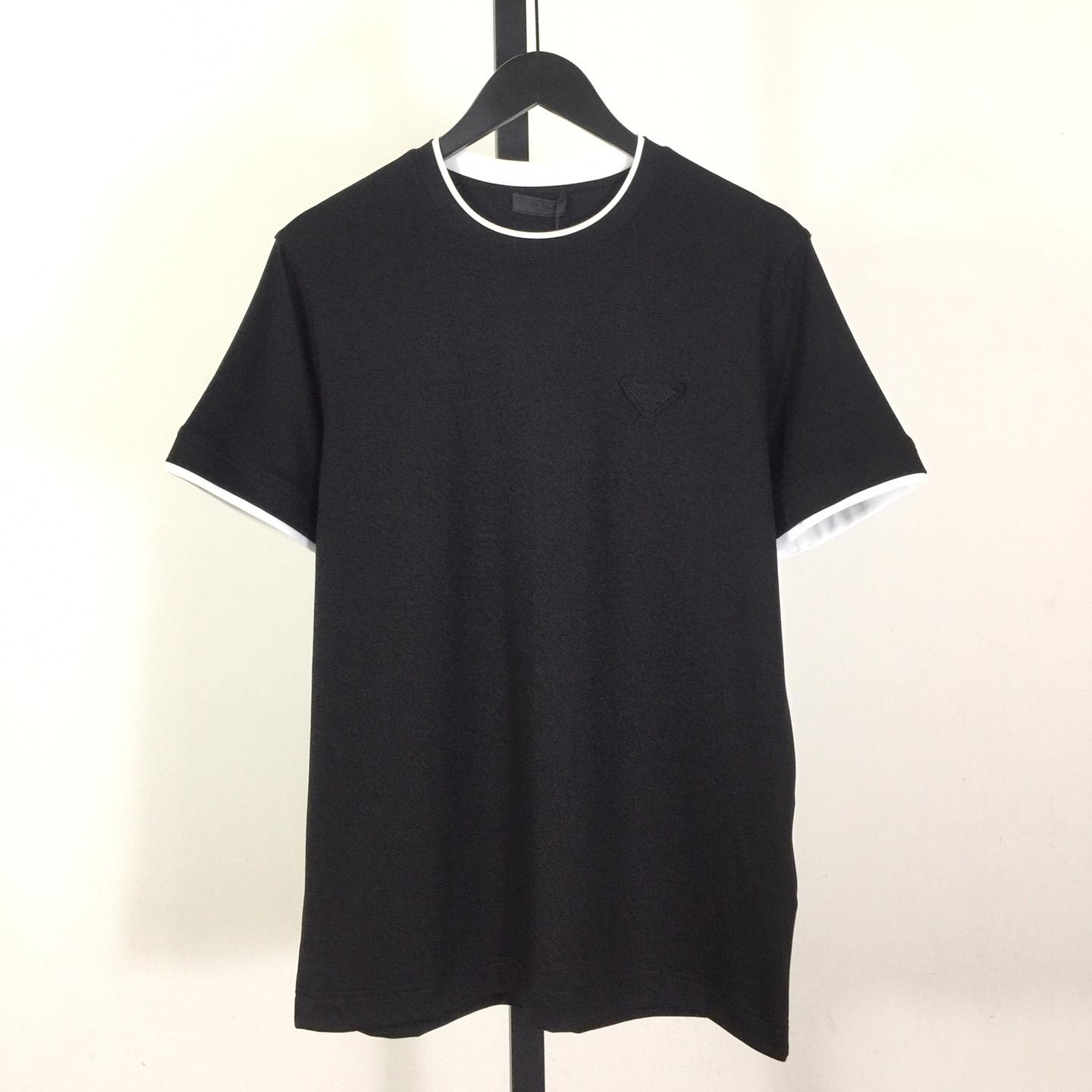 Prada Logo T-Shirt - EUR FASHION