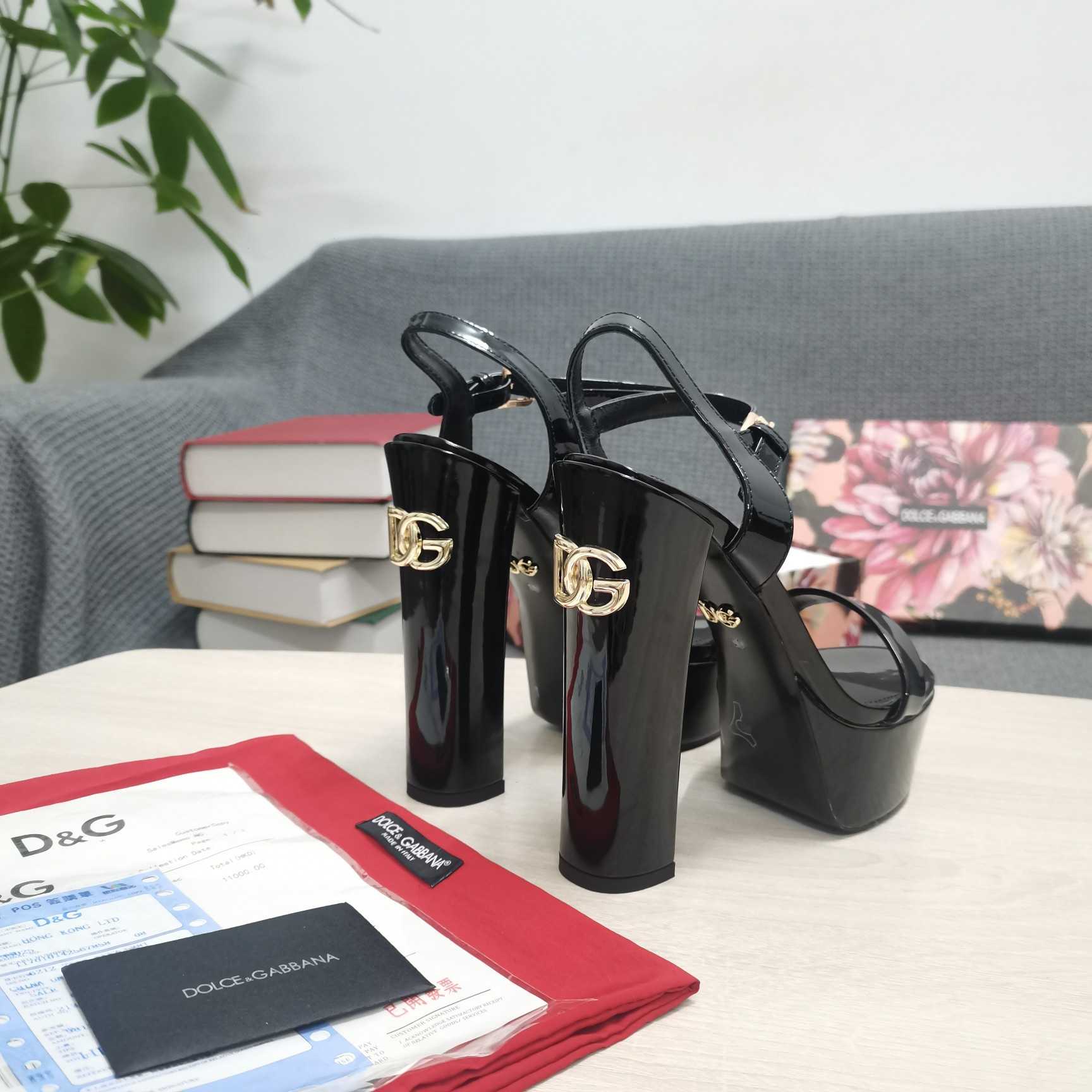 Dolce & Gabbana Polished Calfskin Platform Sandals - EUR FASHION