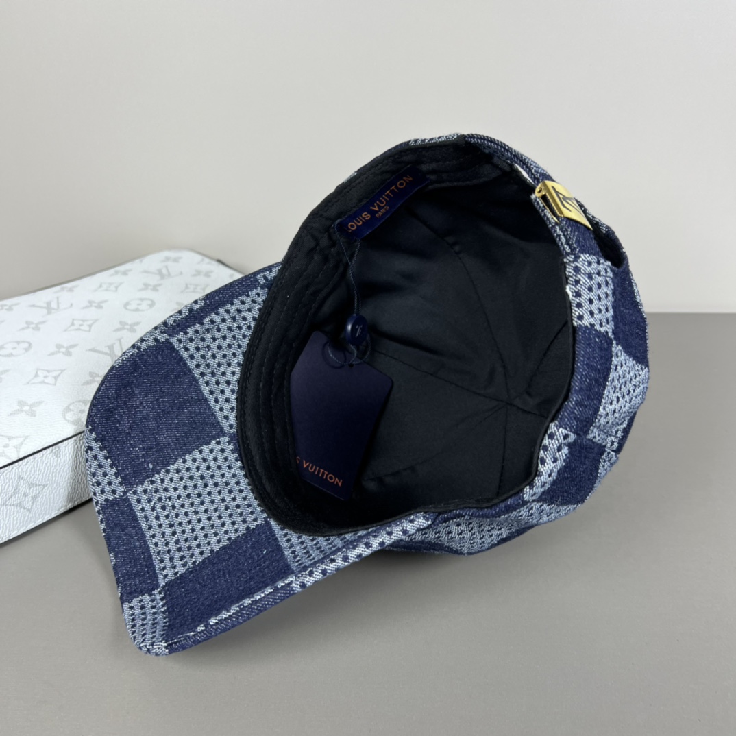 Louis Vuitton Washed 3D Cap  - EUR FASHION