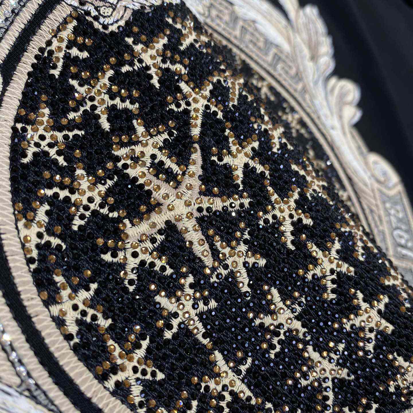 Versace Crystal Starfish Blason T-Shirt Black  - EUR FASHION