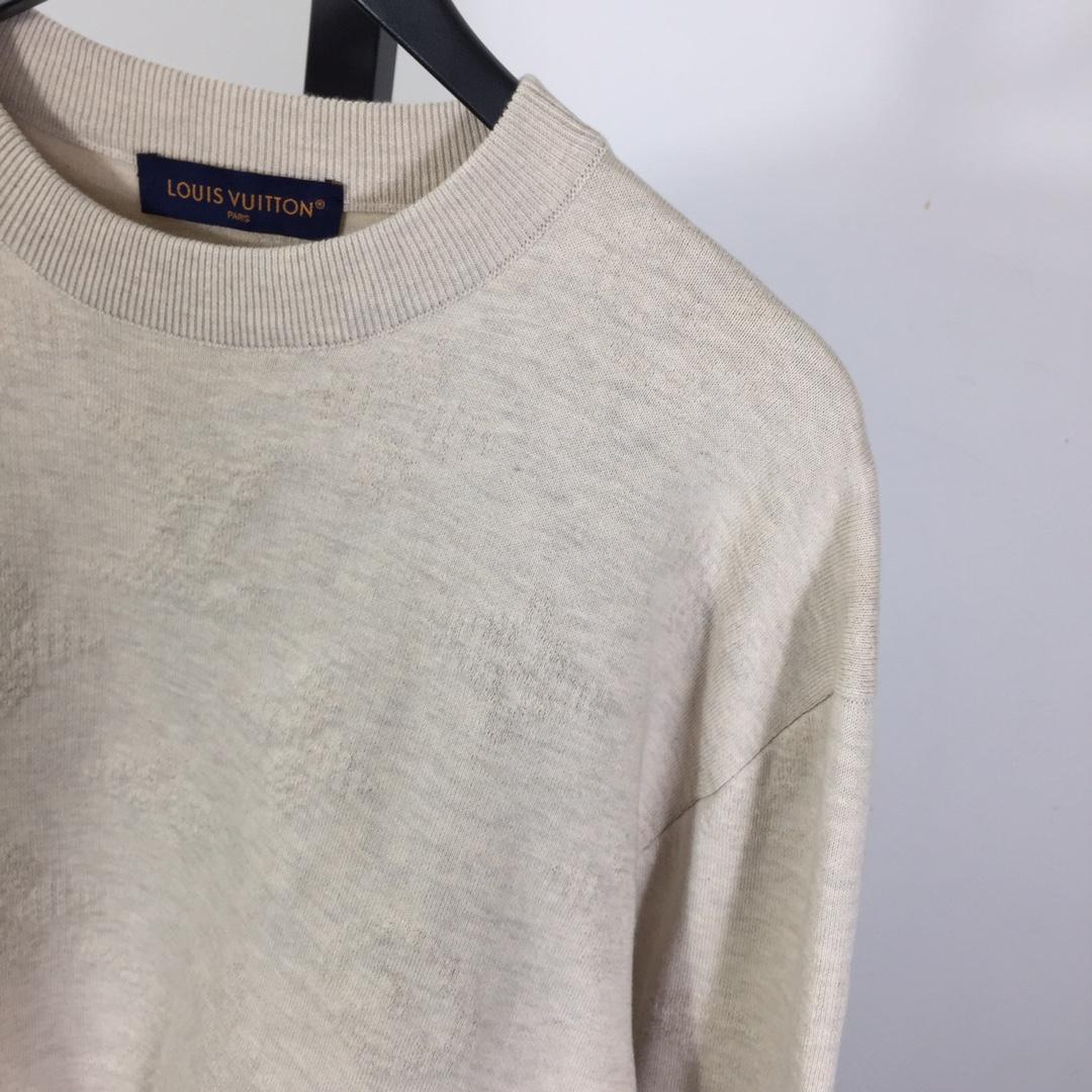 Louis Vuitton Monogram Embossed Crewneck - EUR FASHION