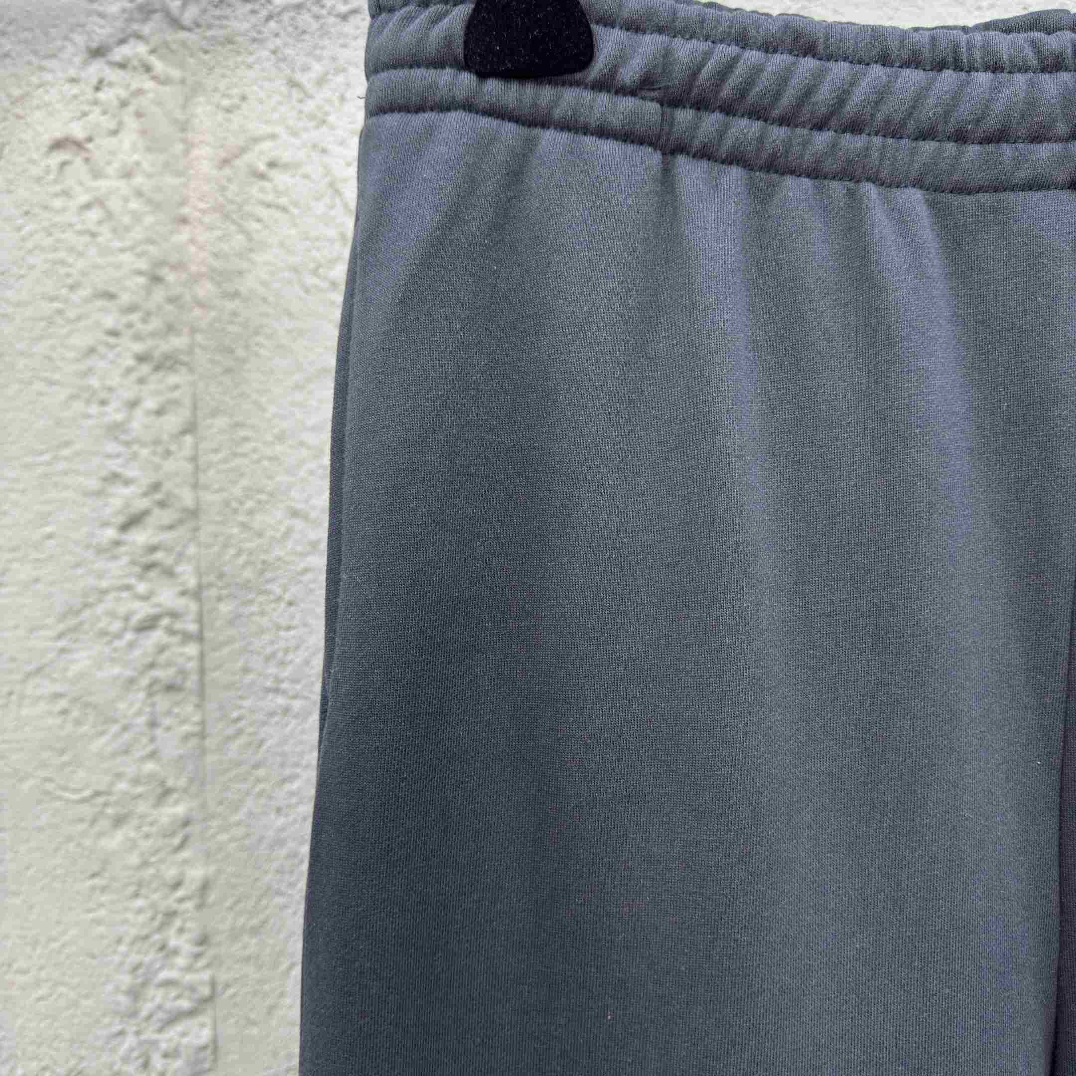 Balenciaga Under Armour® Baggy Sweatpants - EUR FASHION