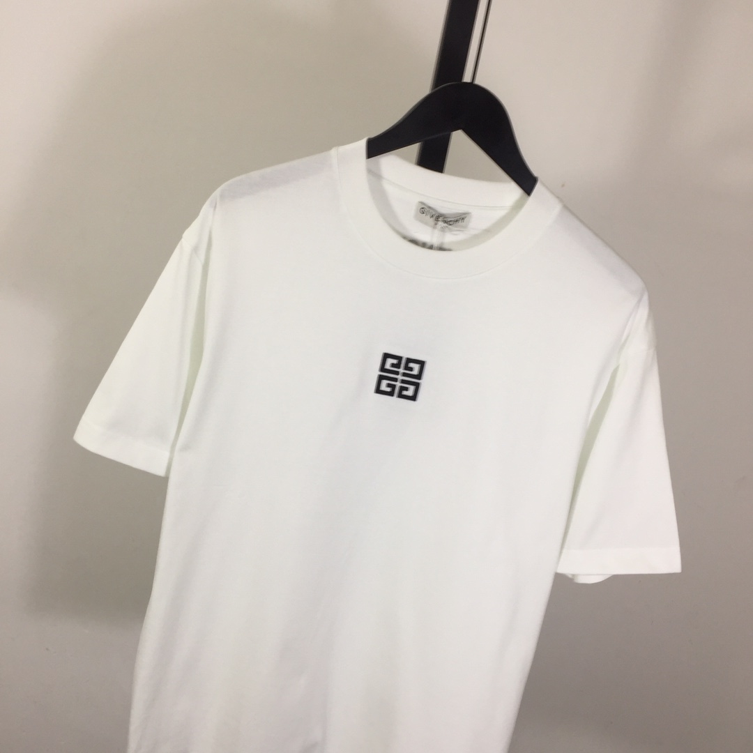 Givenchy 4G T-shirt In Cotton - EUR FASHION