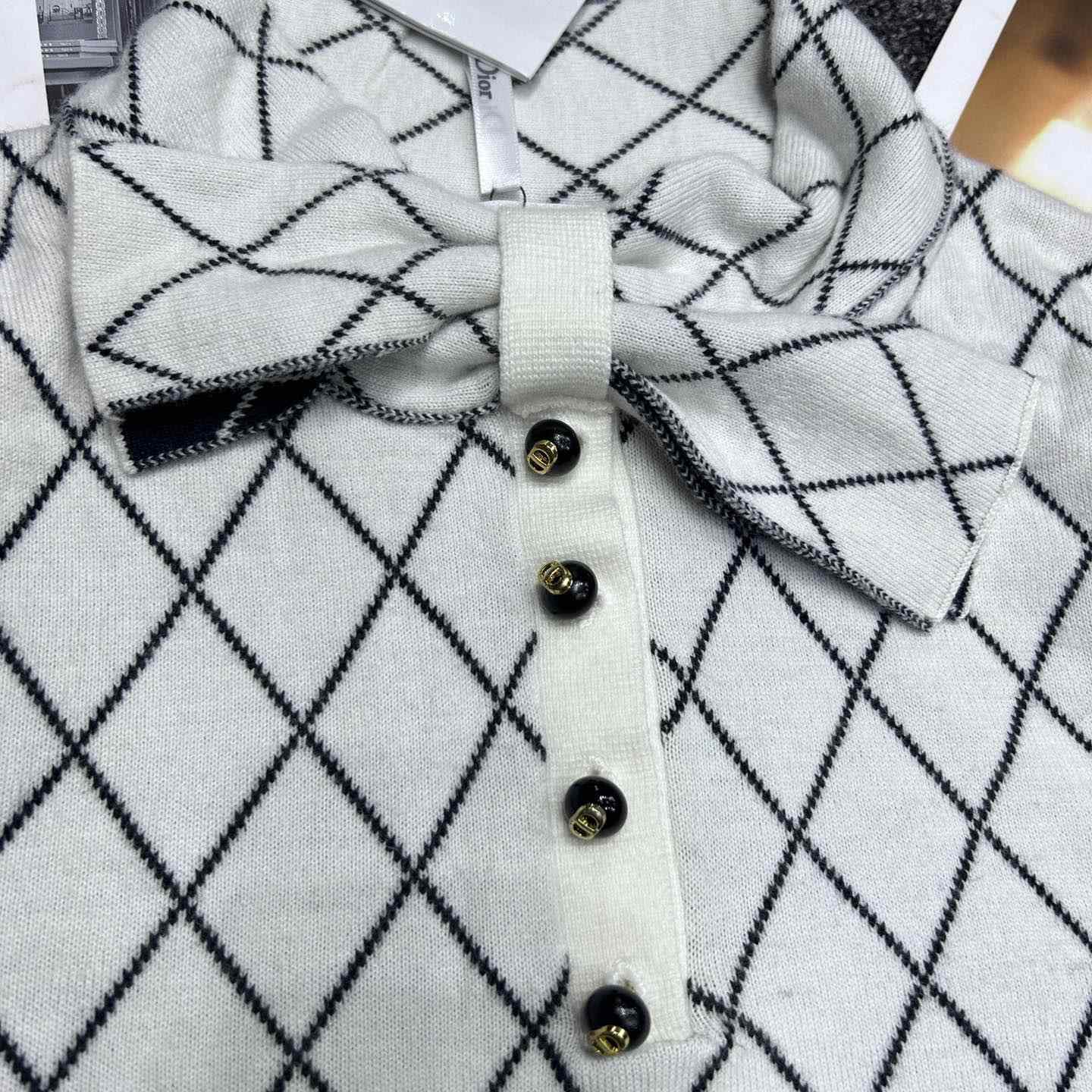 Dior Tied Collar Sweater  - EUR FASHION