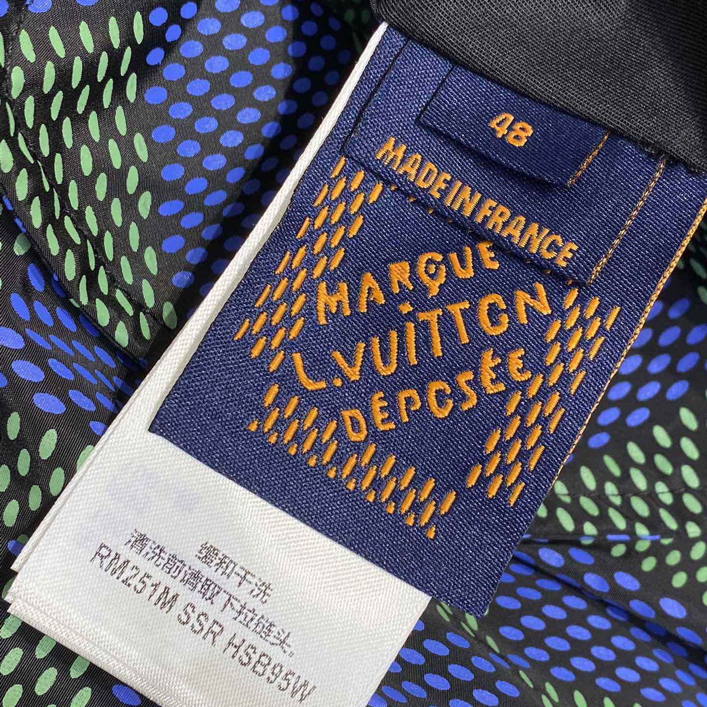 Louis Vuitton Damier Reversible Windbreaker   1AHBIS - EUR FASHION