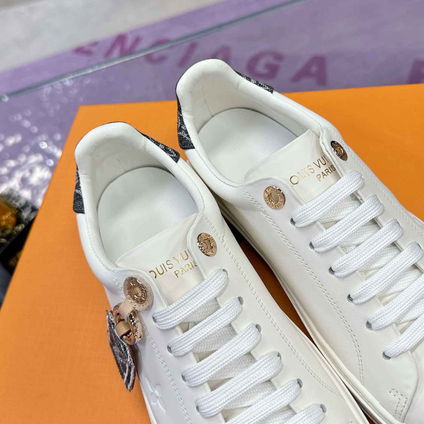 Louis Vuitton Time Out Sneaker  1AGUYA - EUR FASHION