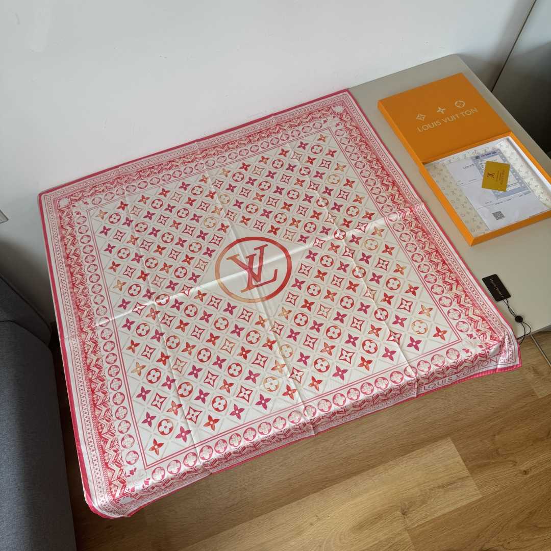 Louis Vuitton LV Tiles Square 90  M77219 - EUR FASHION