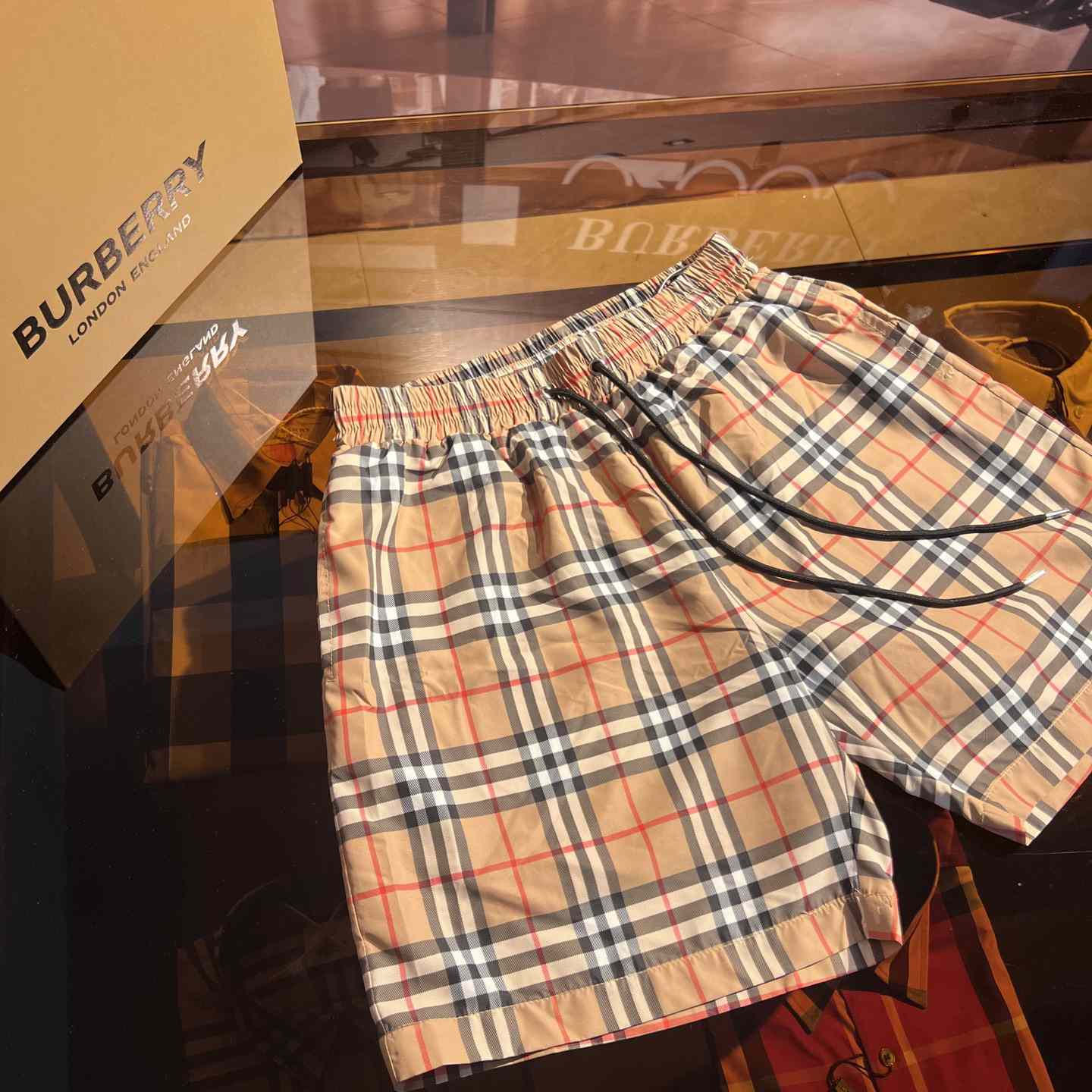 Burberry Shorts - EUR FASHION