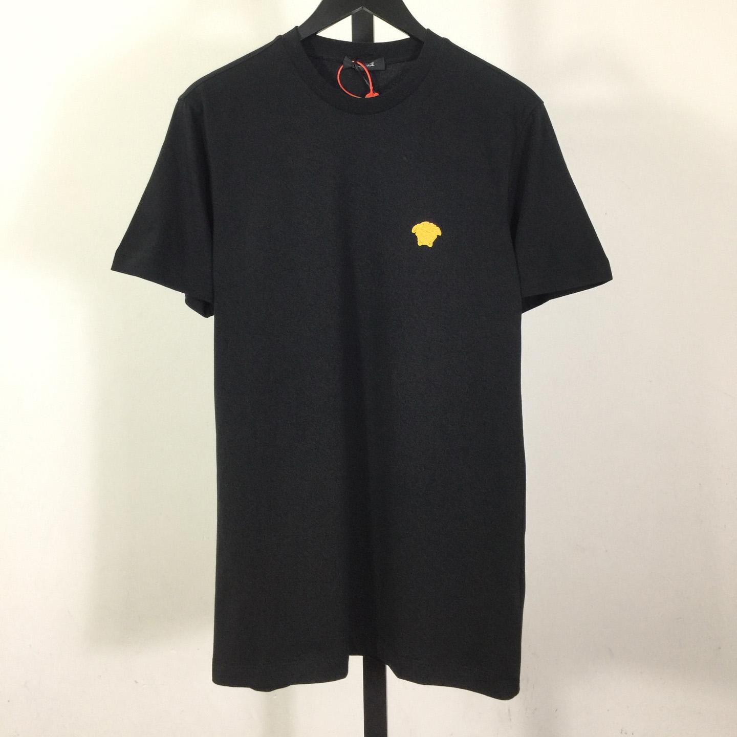 Versace Medusa T-shirt  - EUR FASHION