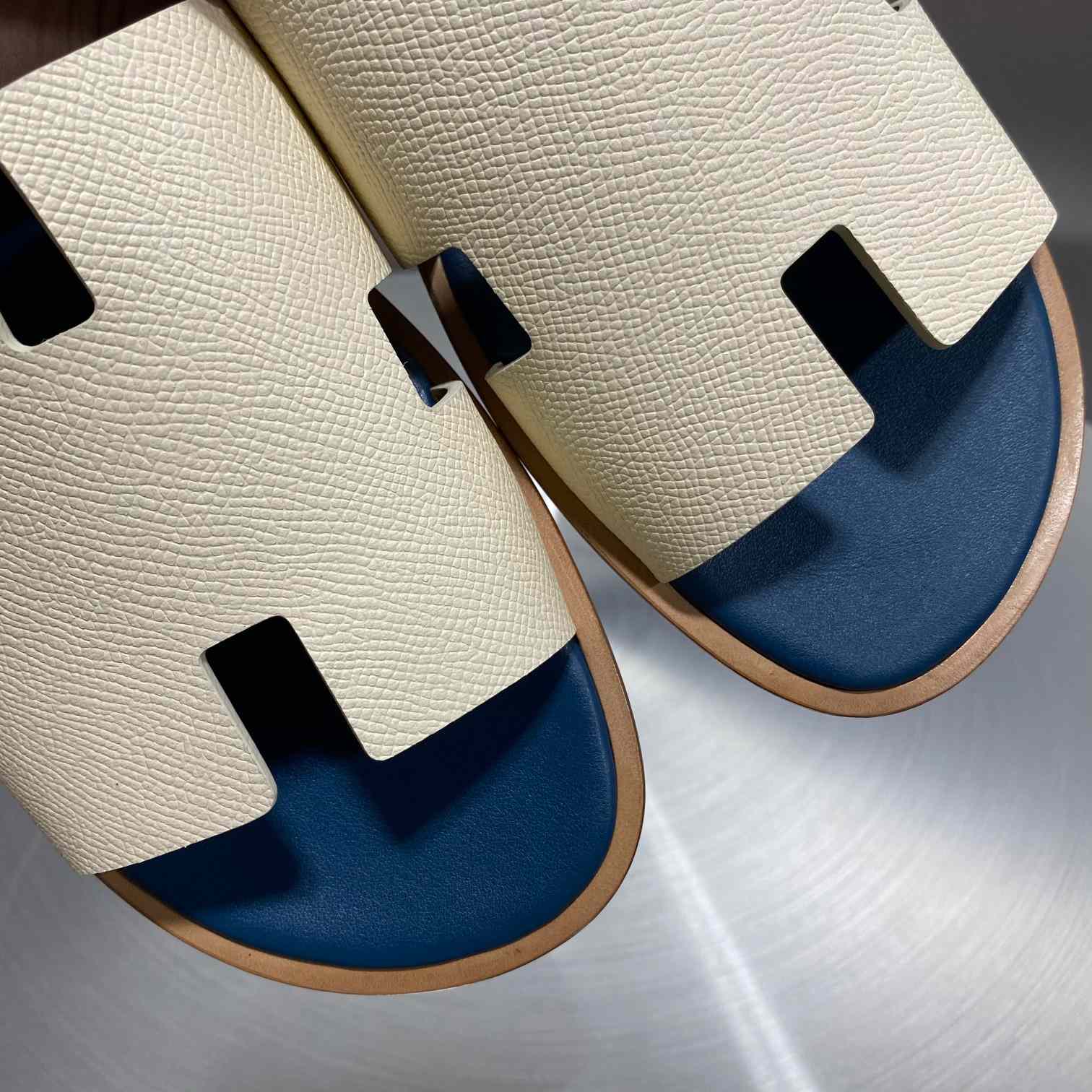 Hermes Izmir Sandal - EUR FASHION