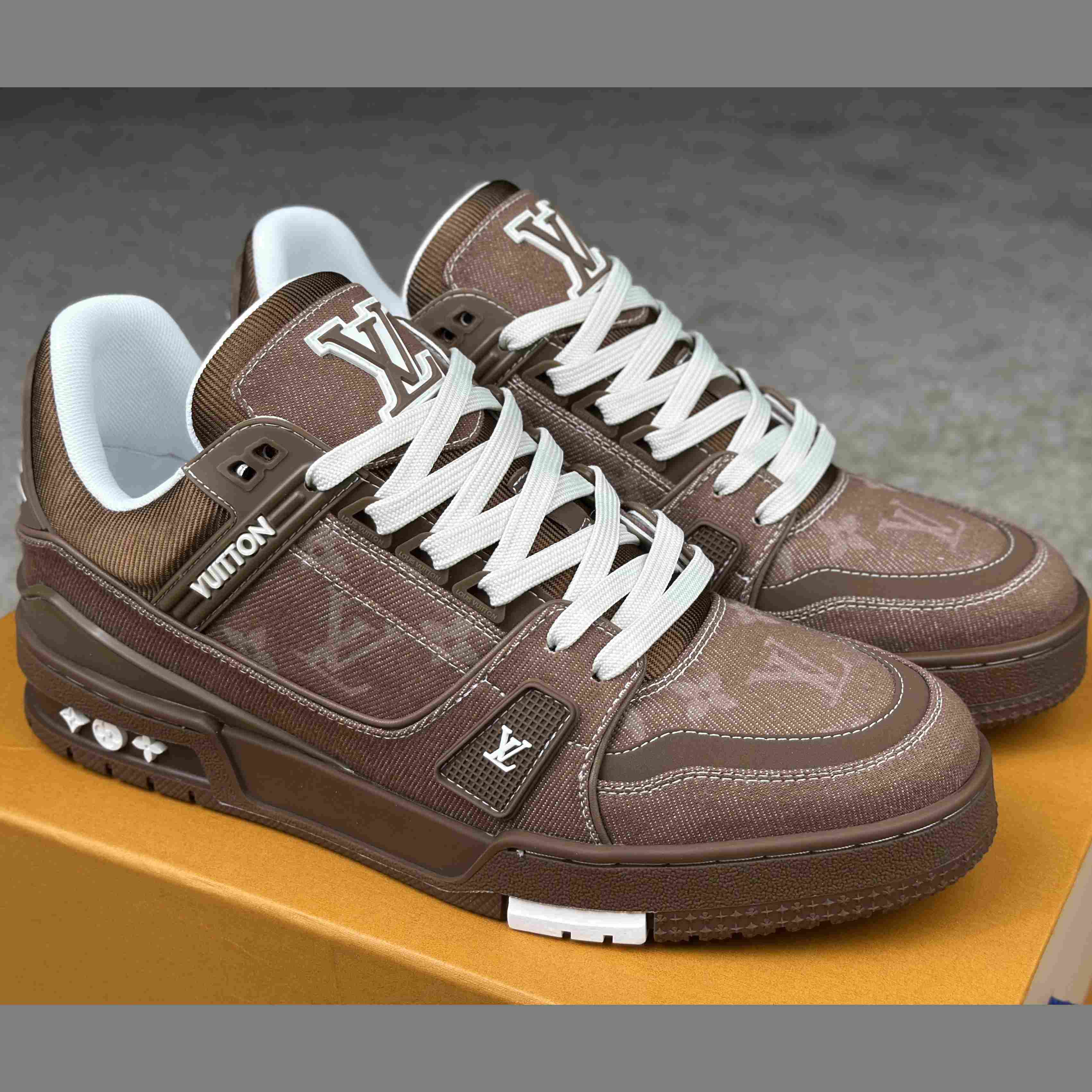 Louis Vuitton LV Trainer Sneaker   1AHT23 - EUR FASHION