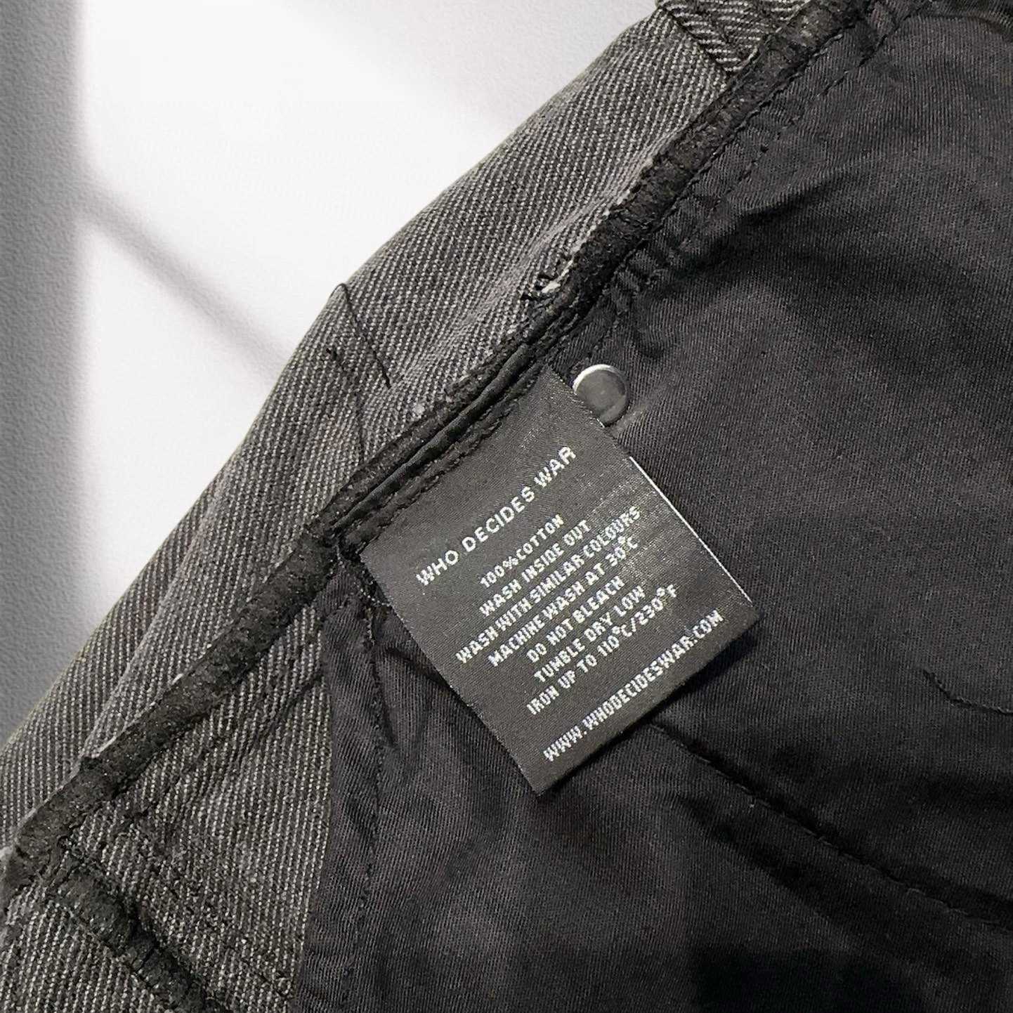 Who Decides War Denim Short 1399 - EUR FASHION