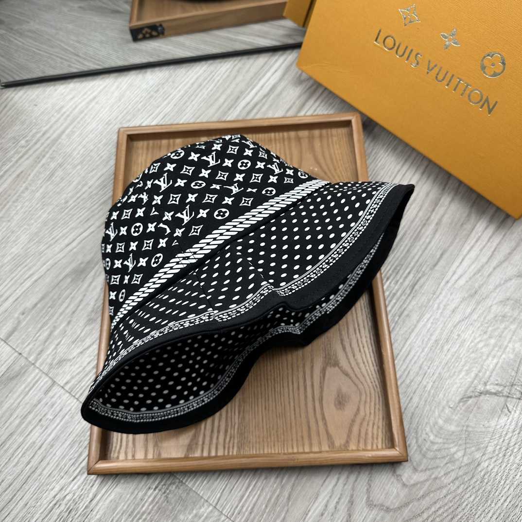 Louis Vuitton Sailor Bandana Ha - EUR FASHION