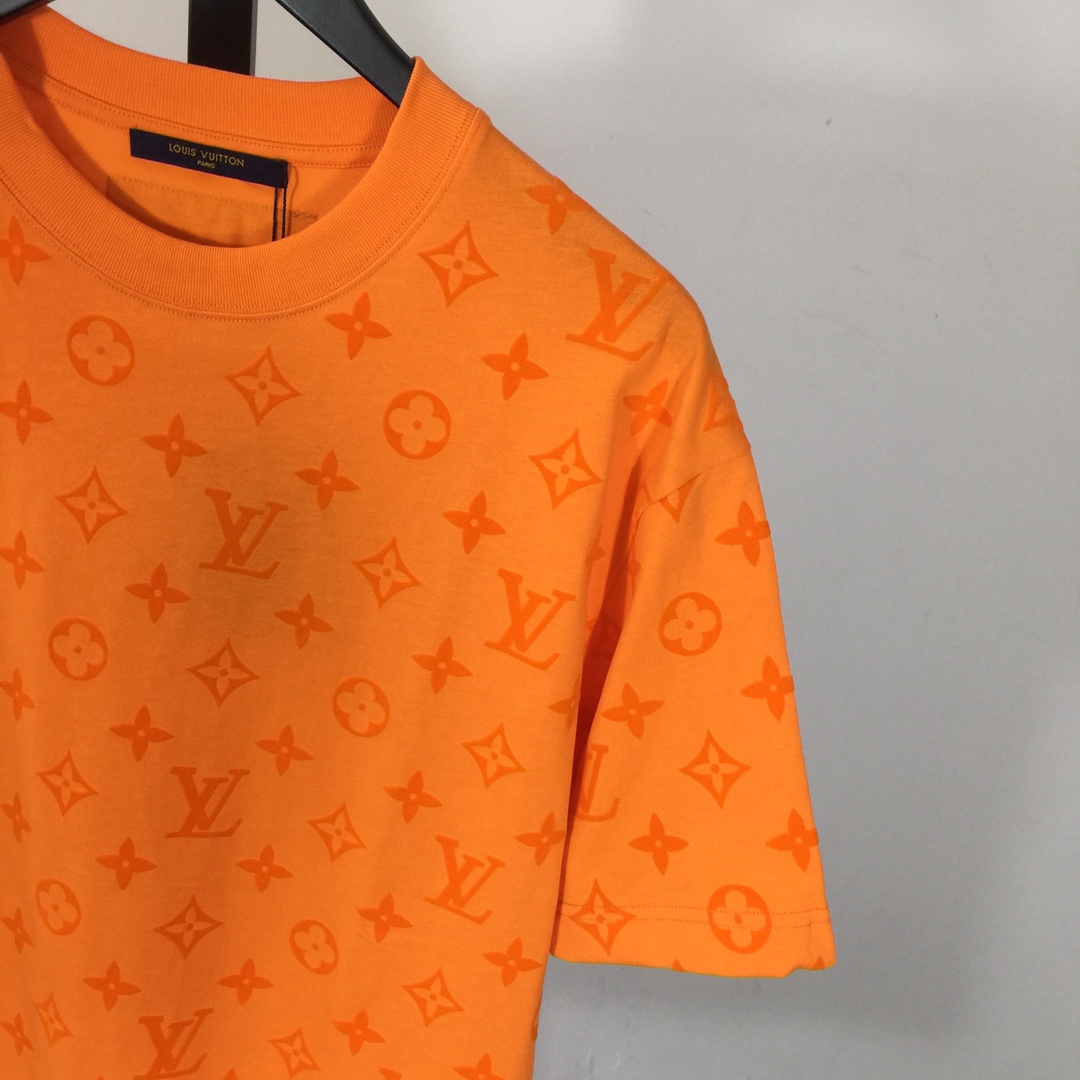 Louis Vuitton Monogram T-shirt - EUR FASHION
