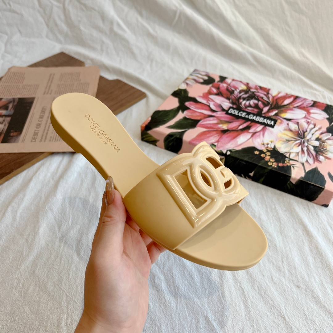 Dolce & Gabbana Women's Sandals - EUR FASHION