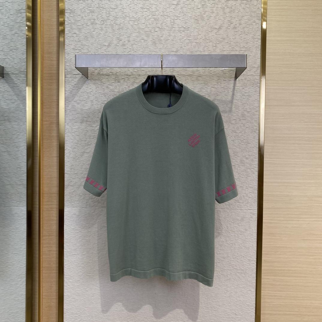 Louis Vuitton Short-Sleeved Signature Crewneck  1AHUUW - EUR FASHION