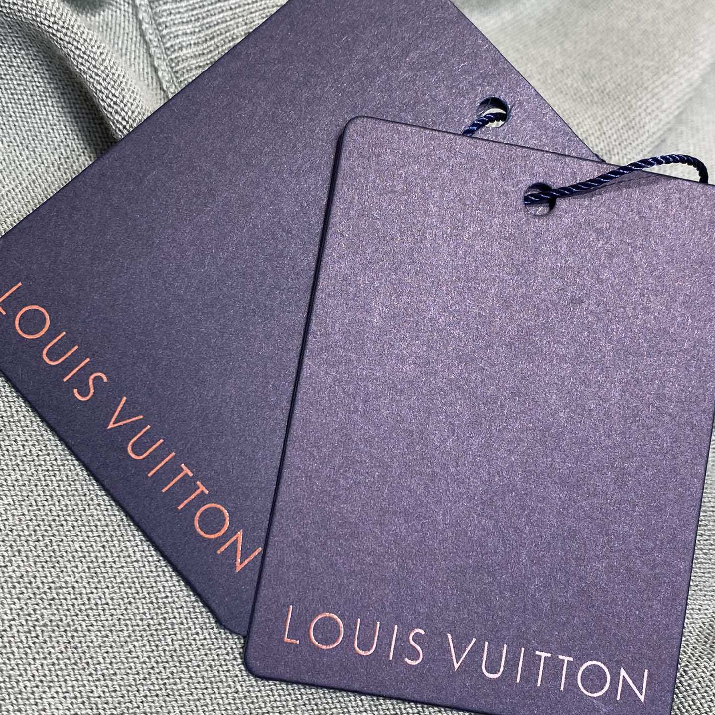 Louis Vuitton Short-Sleeved Signature Crewneck  1AHUUW - EUR FASHION
