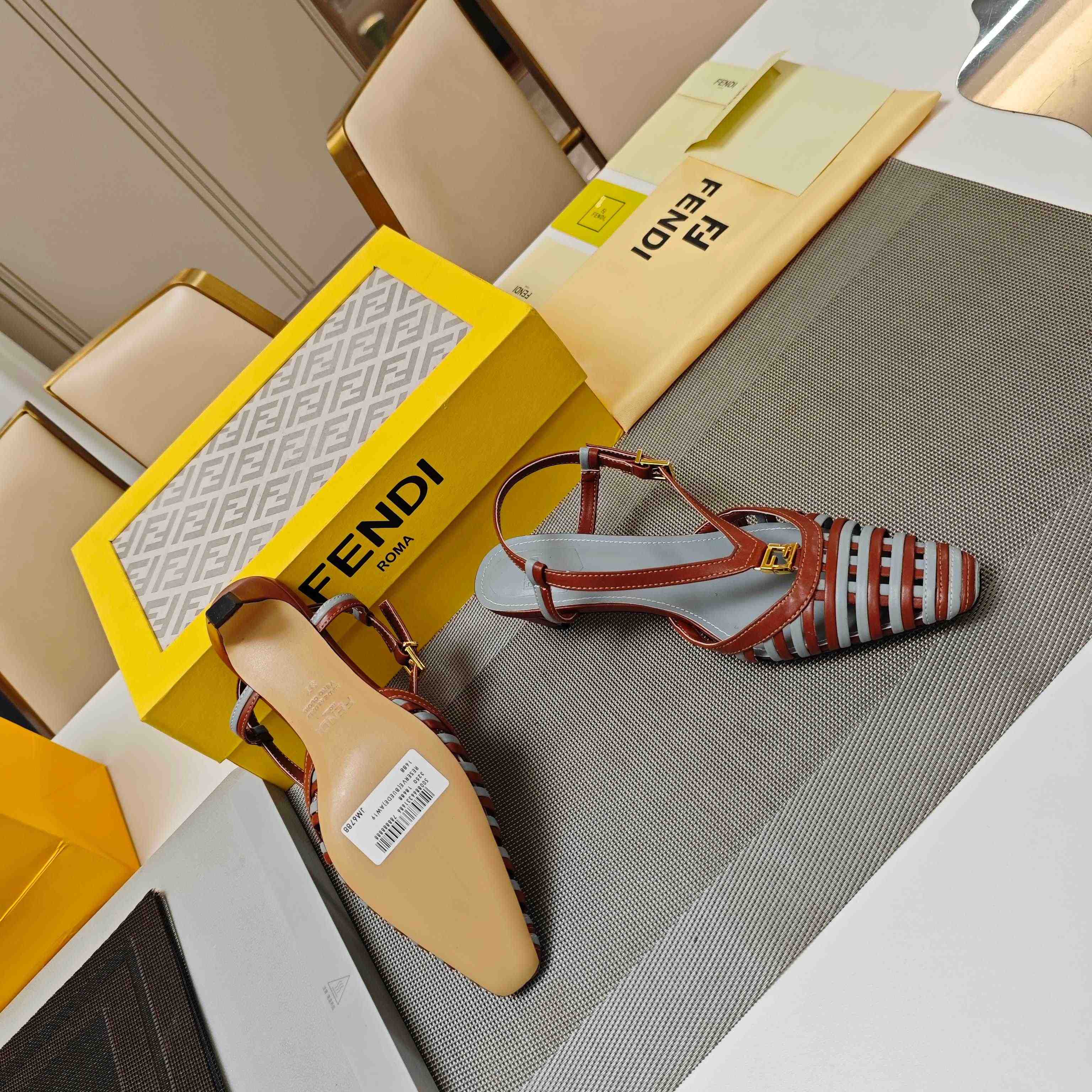 Fendi FFold Brown And Matcha Green Leather Low-heeled Slingbacks - EUR FASHION