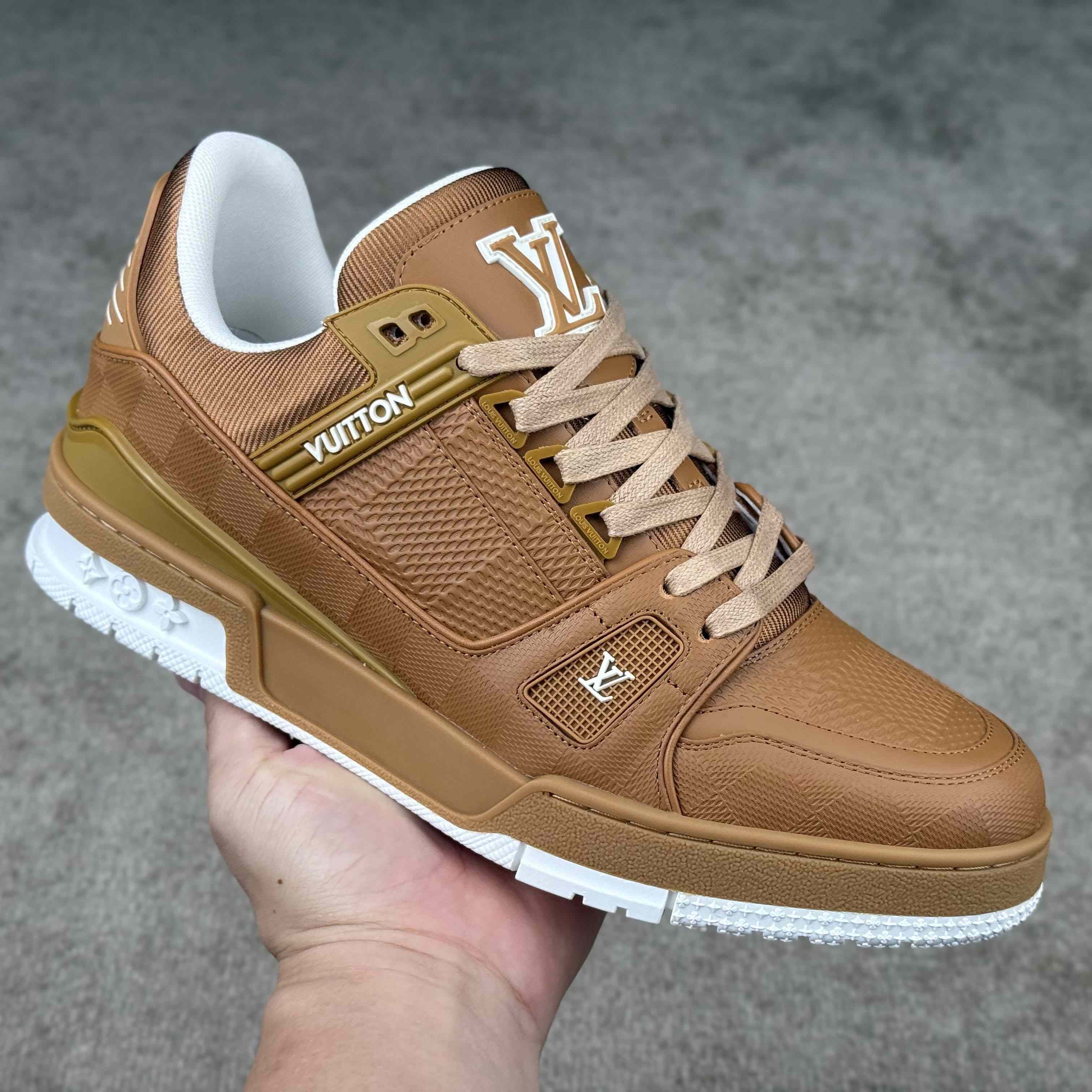 Louis Vuitton LV Trainer Sneaker   1AHTTO - EUR FASHION