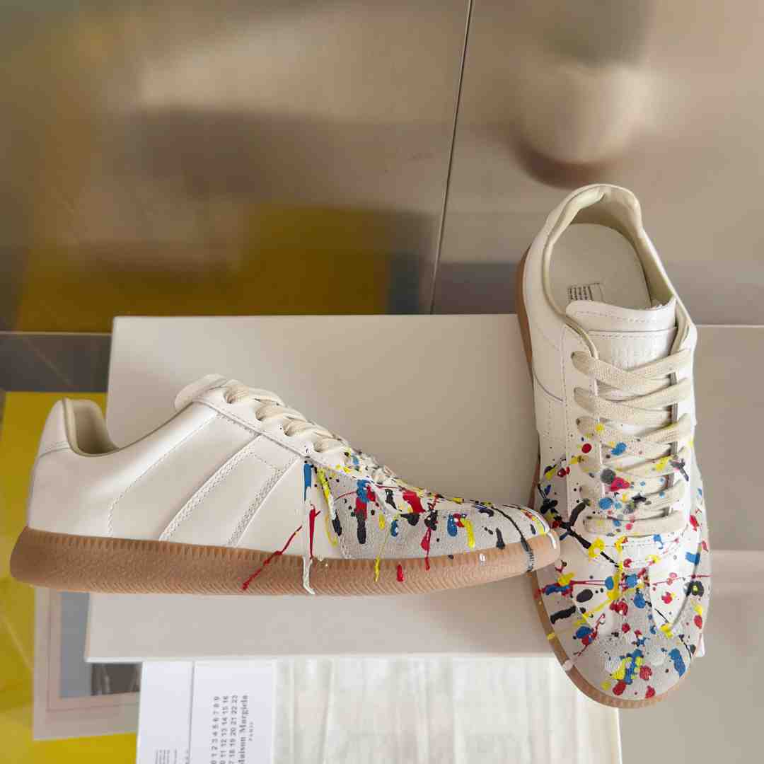  - EUR FASHION