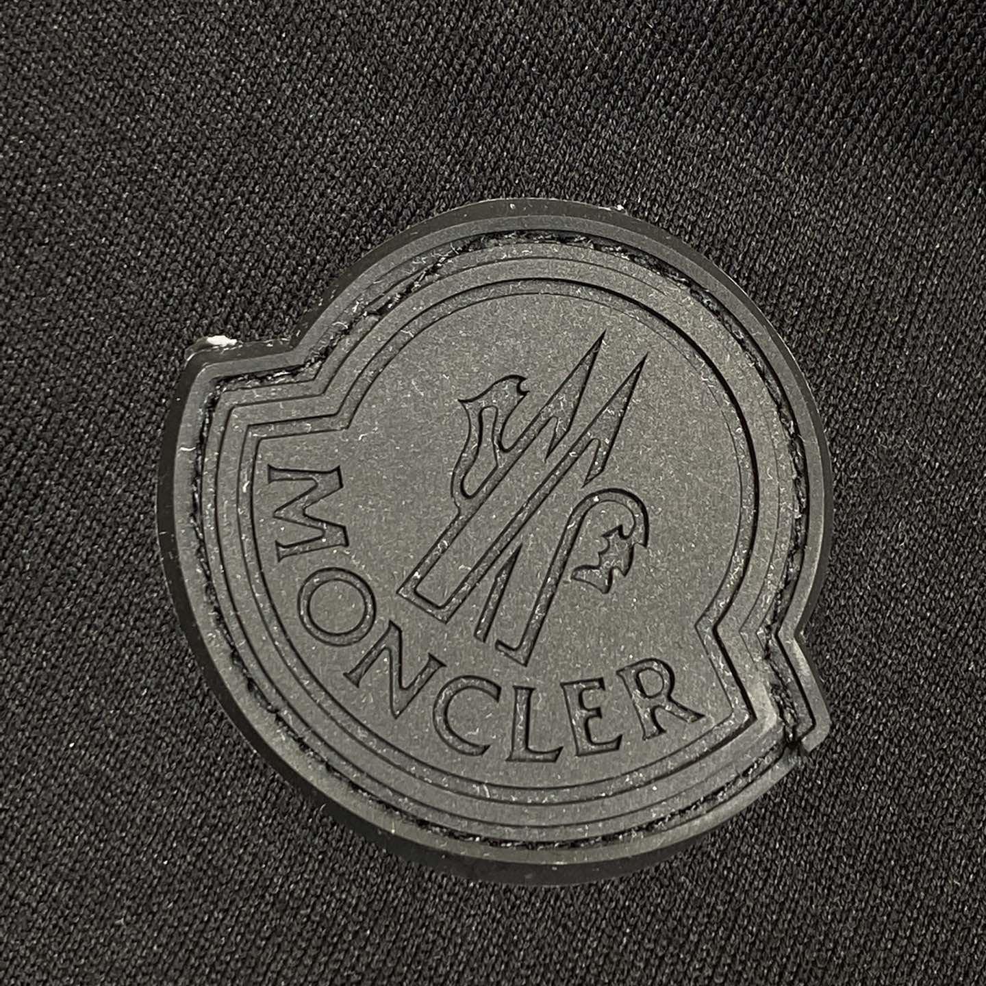 Moncler Blurred Logo Cotton T-shirt - EUR FASHION