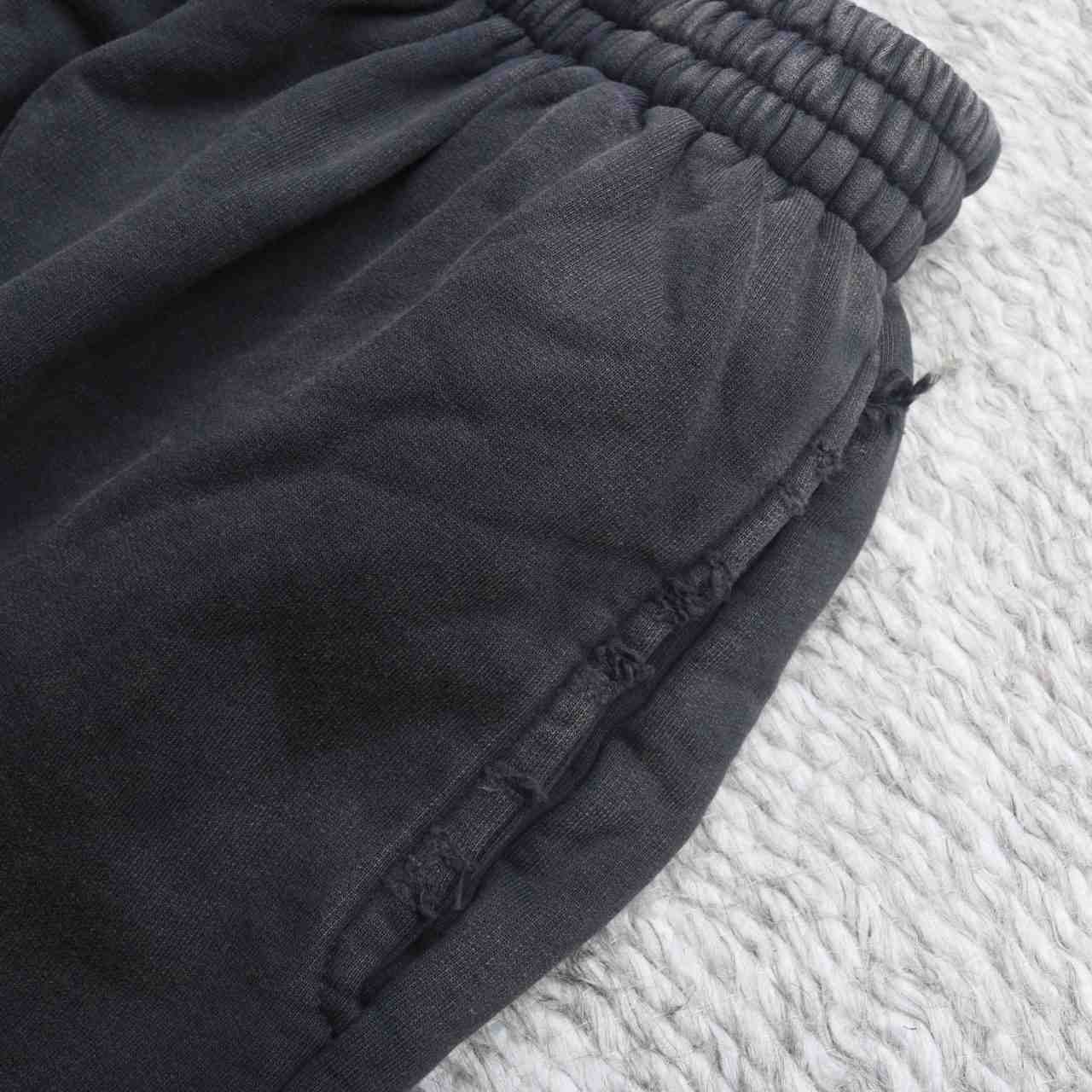 Balenciaga Burning Unity Arch Molleton Shorts  - EUR FASHION