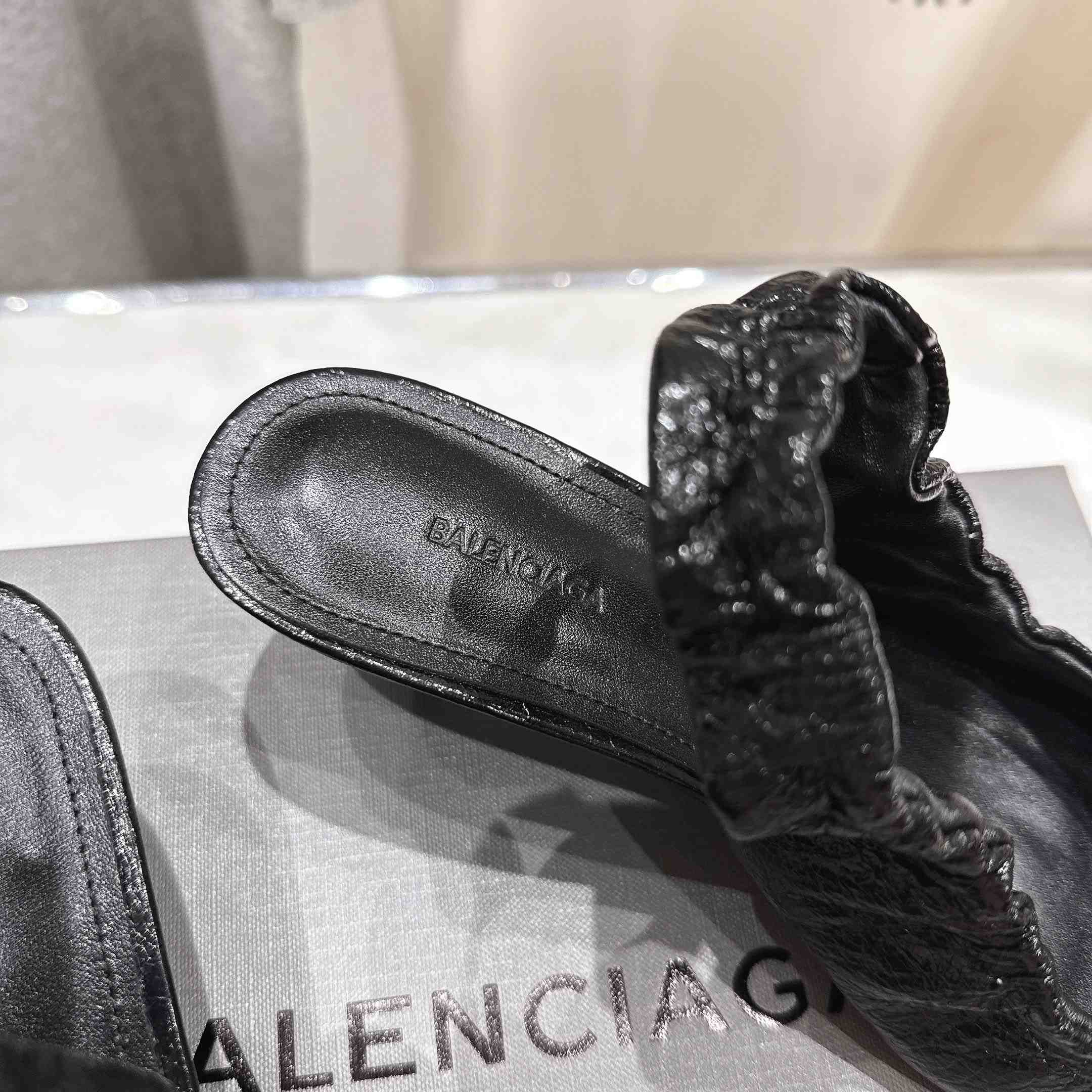 Balenciaga Monaco 50mm Slingback In Black Arena Lambskin - EUR FASHION