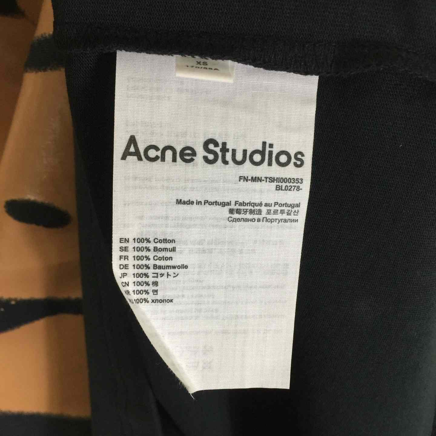 Acne Studios  T-shirt logo - Relaxed unisex fit - Black - EUR FASHION