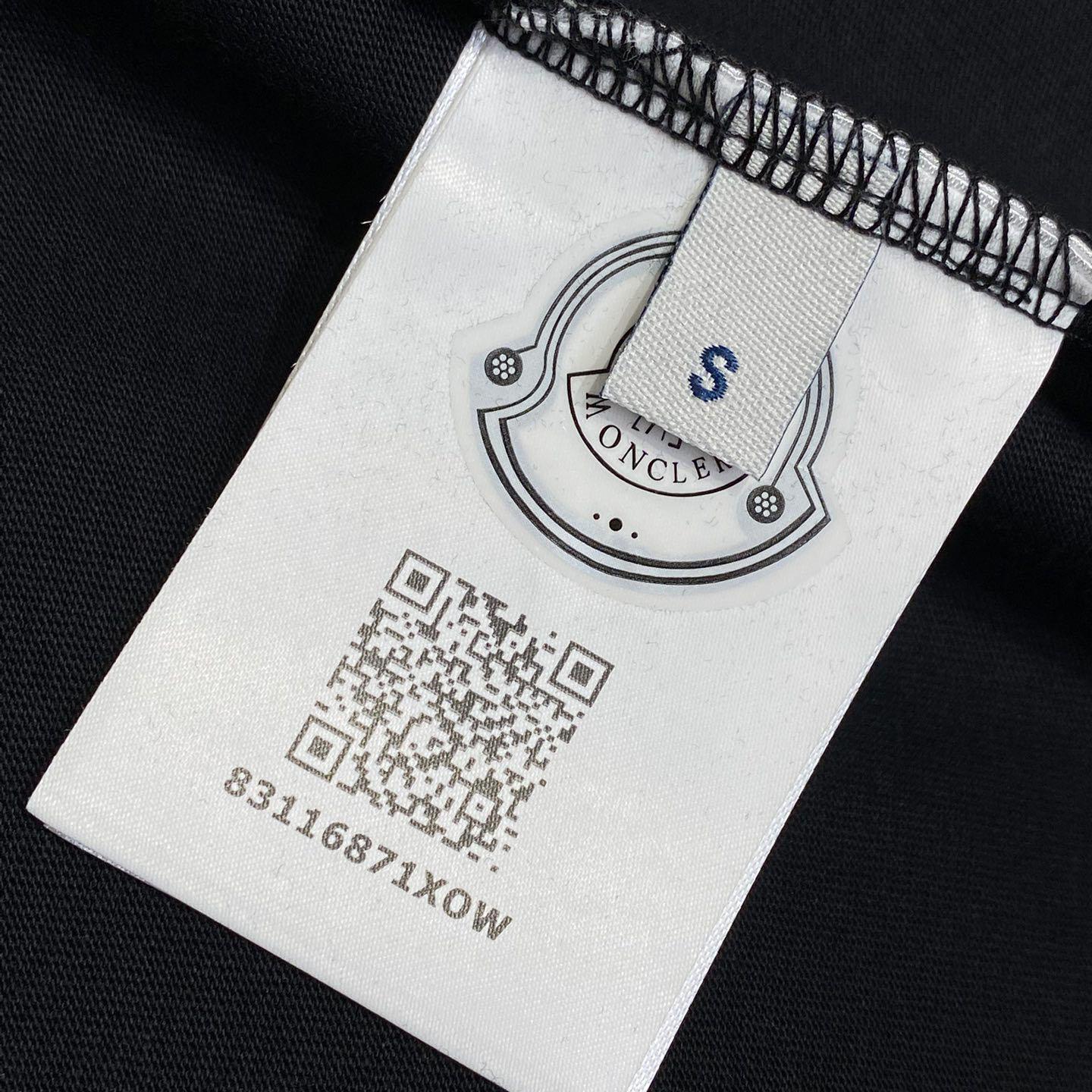 Moncler Monogram Cotton T-shirt With Pocket - EUR FASHION