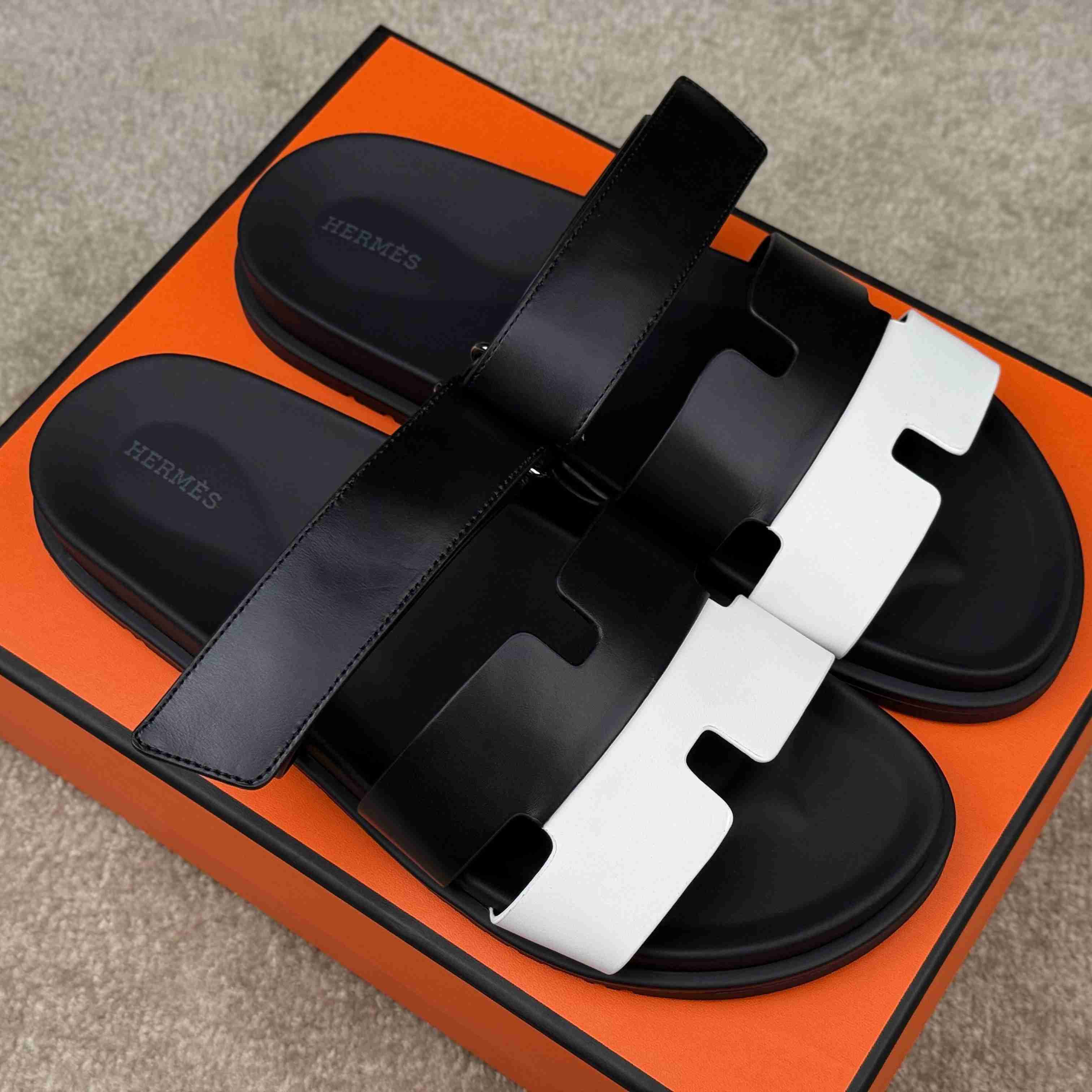 Hermes Chypre Sandal - EUR FASHION