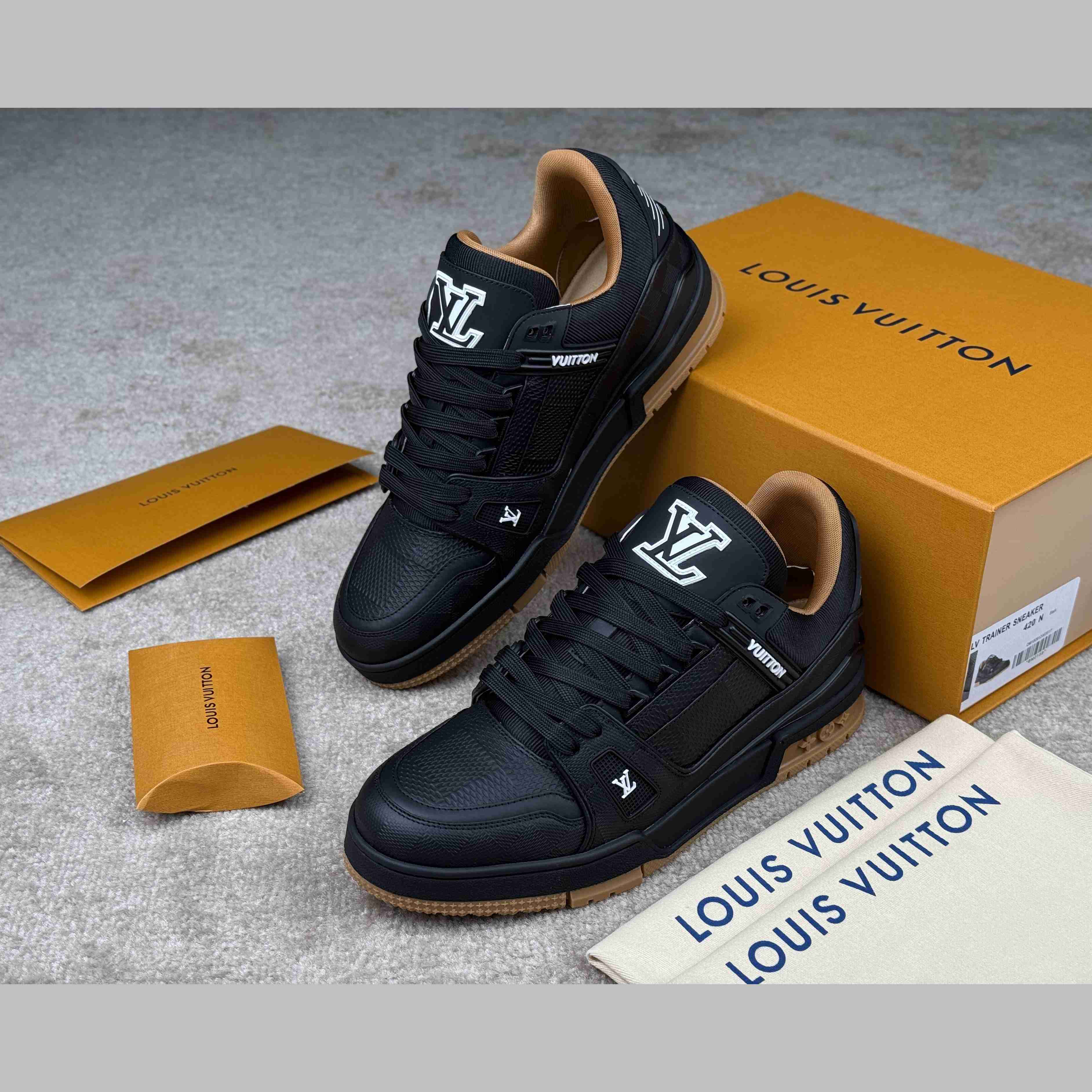 Louis Vuitton LV Trainer Sneaker   1AHTT5 - EUR FASHION