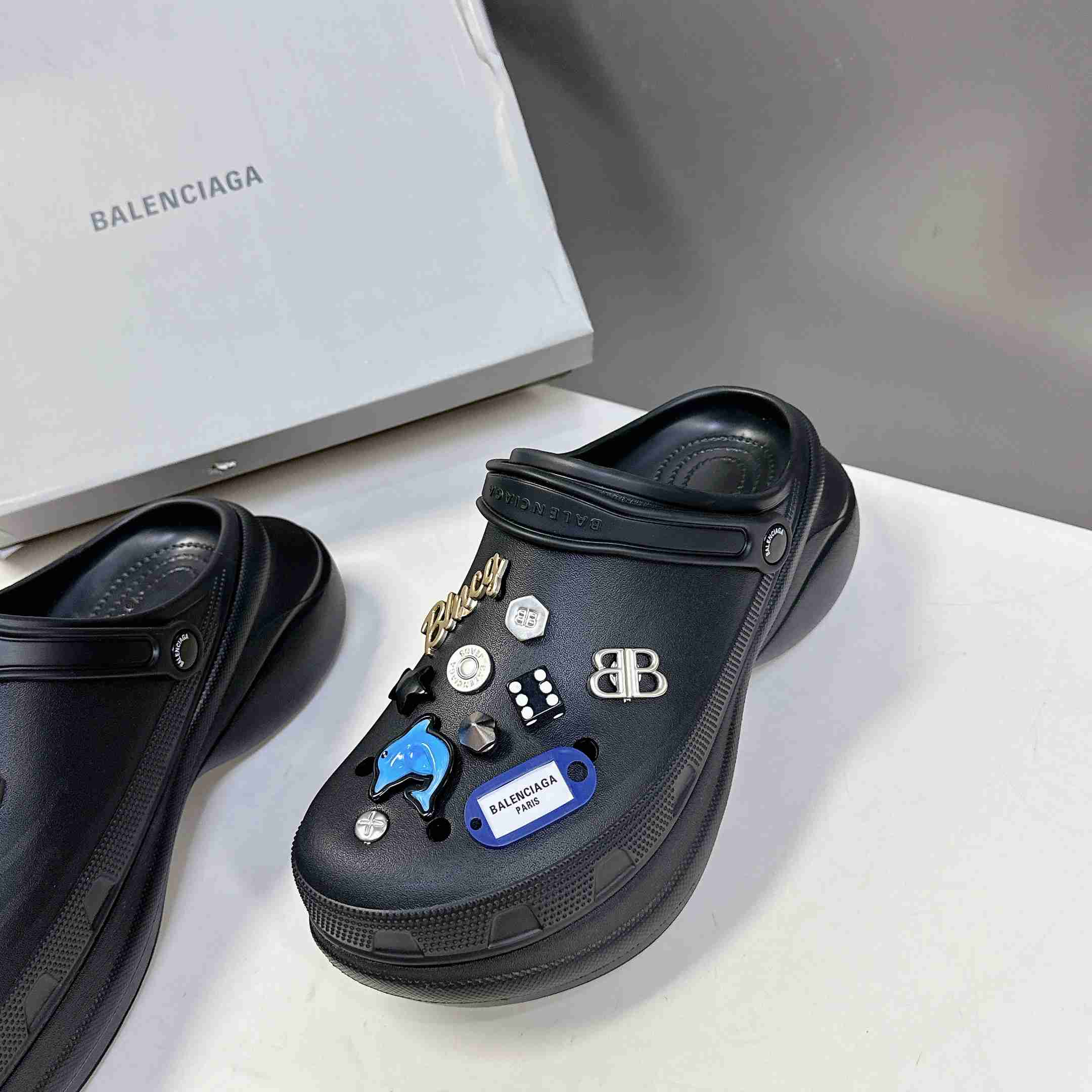 Balenciaga Crocs™ Mule In Black - EUR FASHION