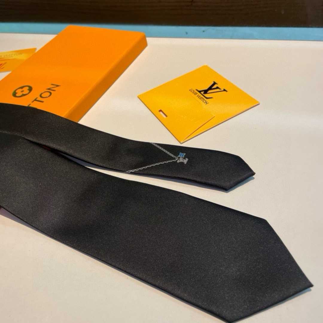 Louis Vuitton Tie - EUR FASHION