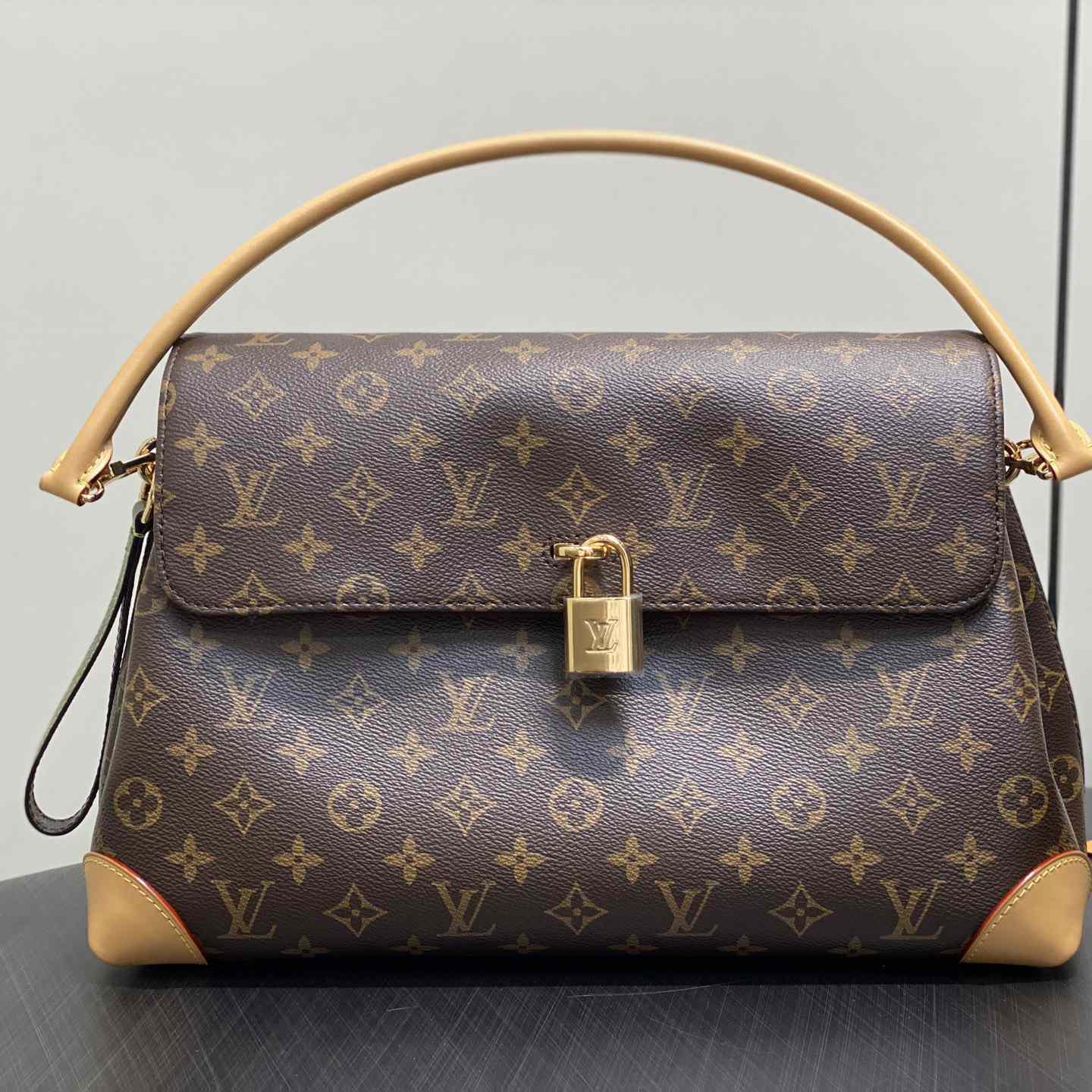 - EUR FASHION