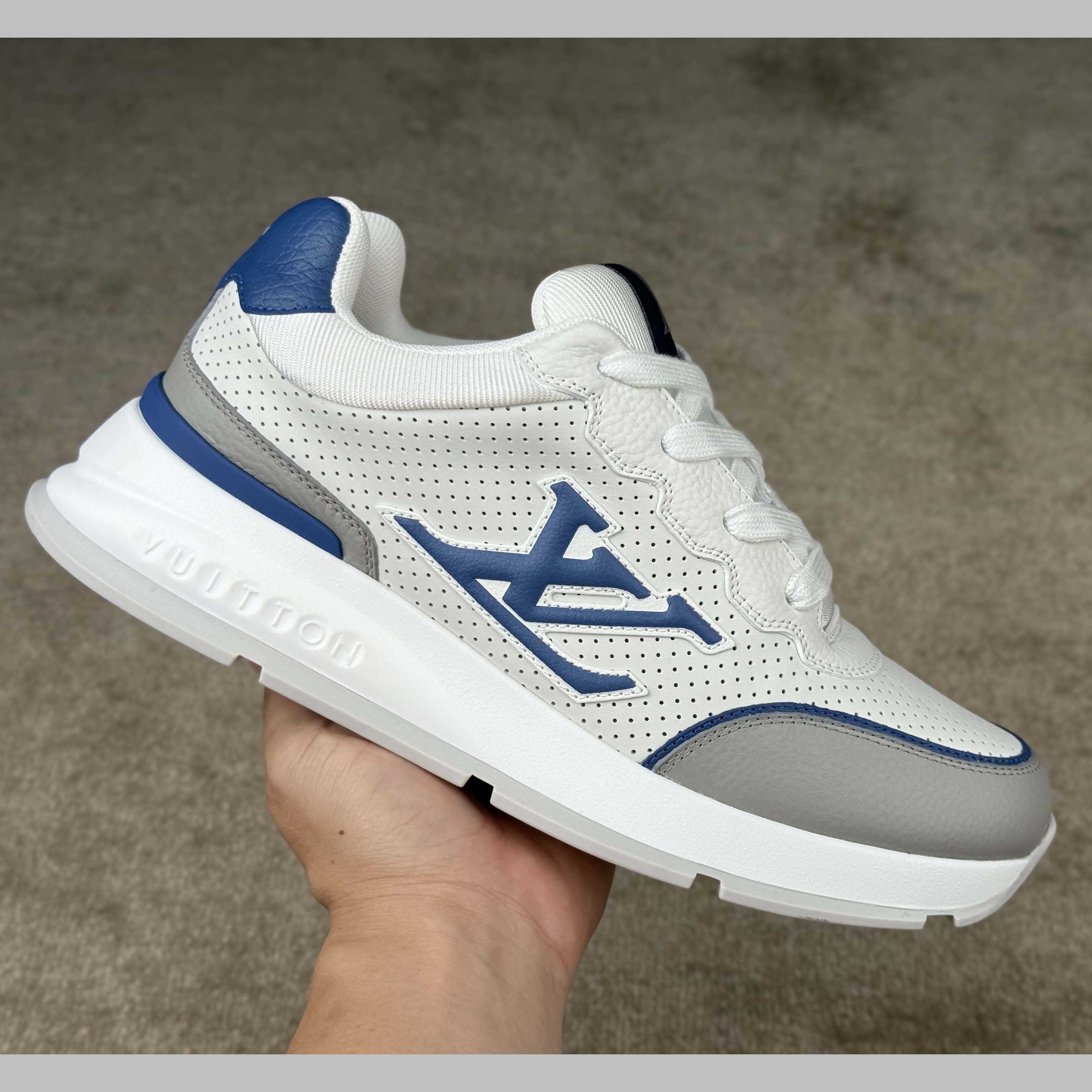 Louis Vuitton LV Classic Sneaker   1AHSV0 - EUR FASHION
