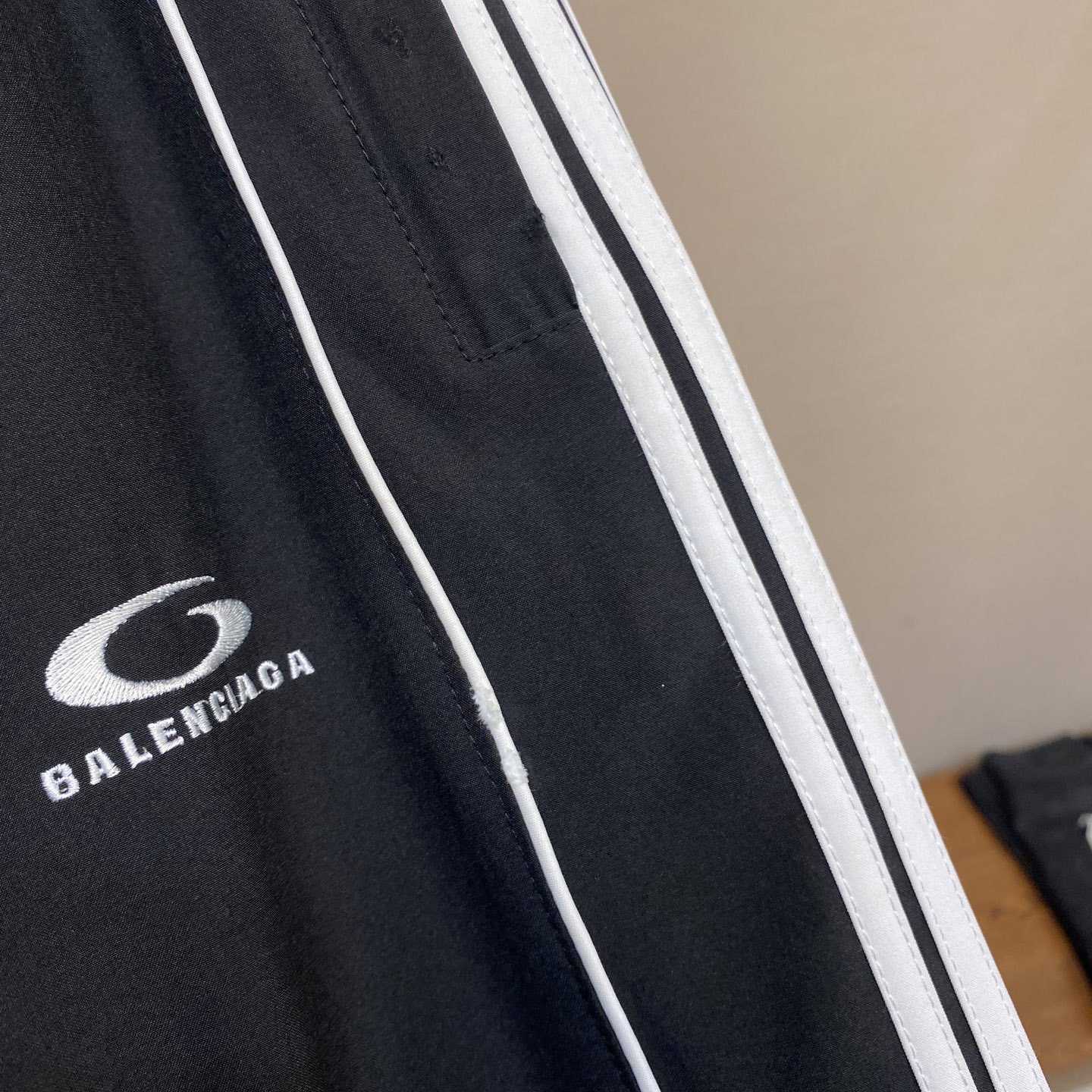 Balenciaga Large Tracksuit Pants In Black Technical Fabric - EUR FASHION