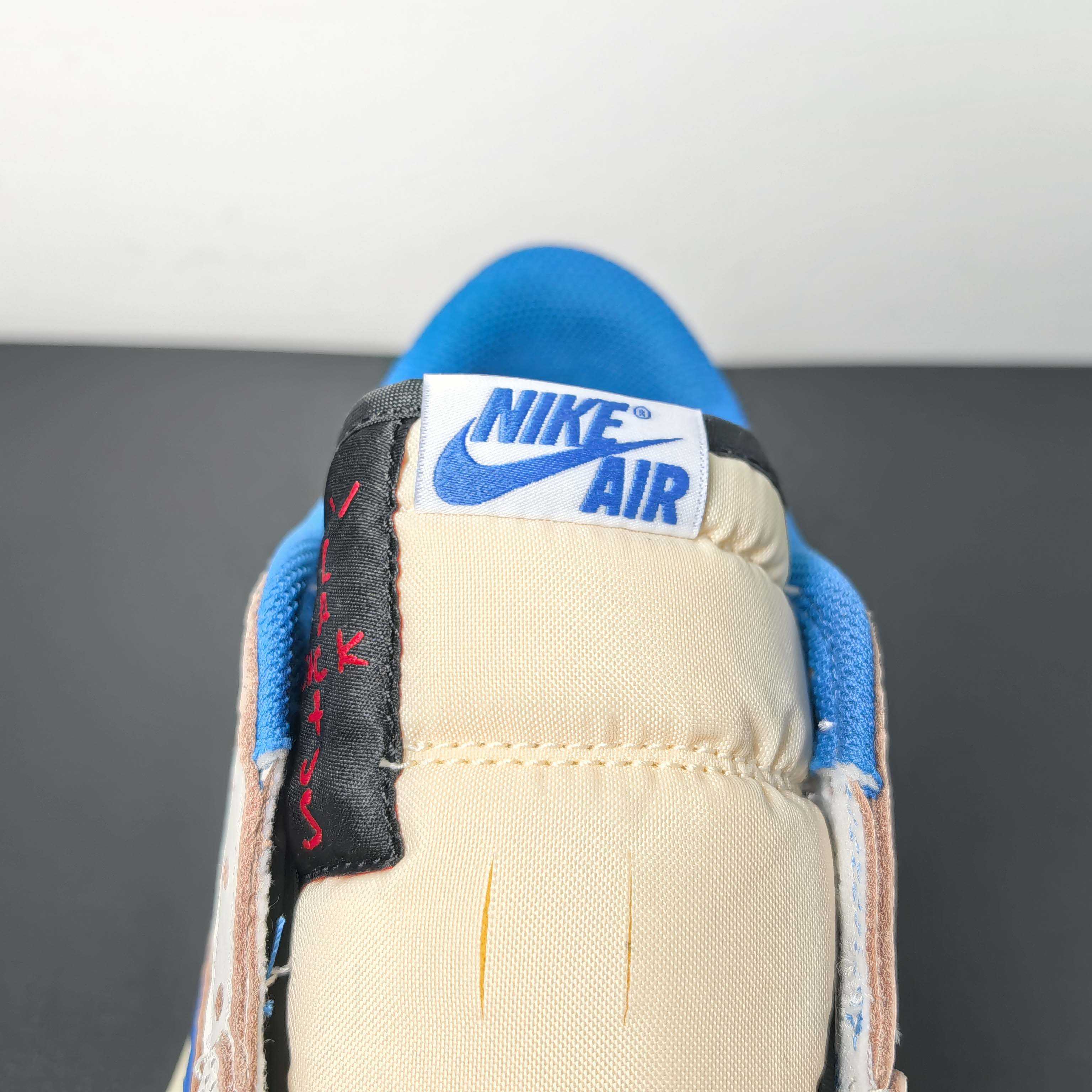 ​Travis Scott x Fragment x Air Jordan 1 Low OG Sneaker    DM7866-104 - EUR FASHION