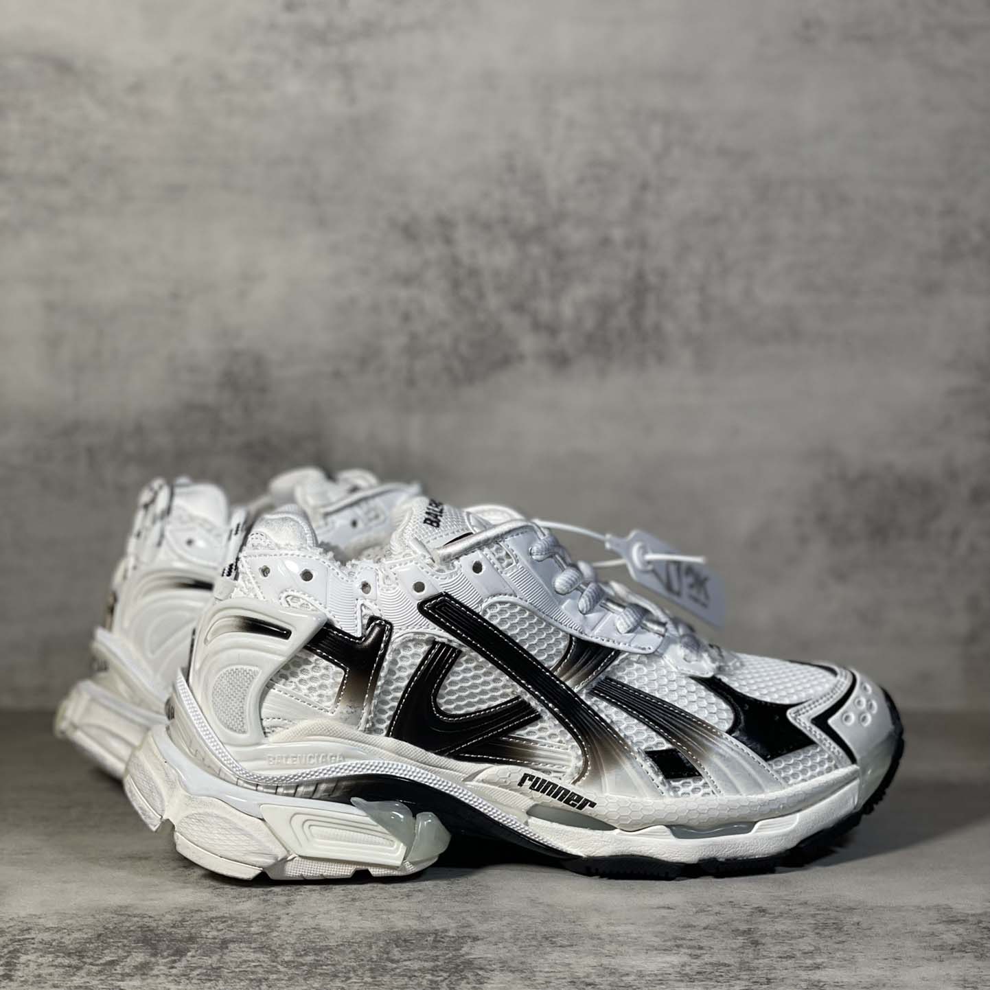 Balenciaga Runner Sneakers - EUR FASHION