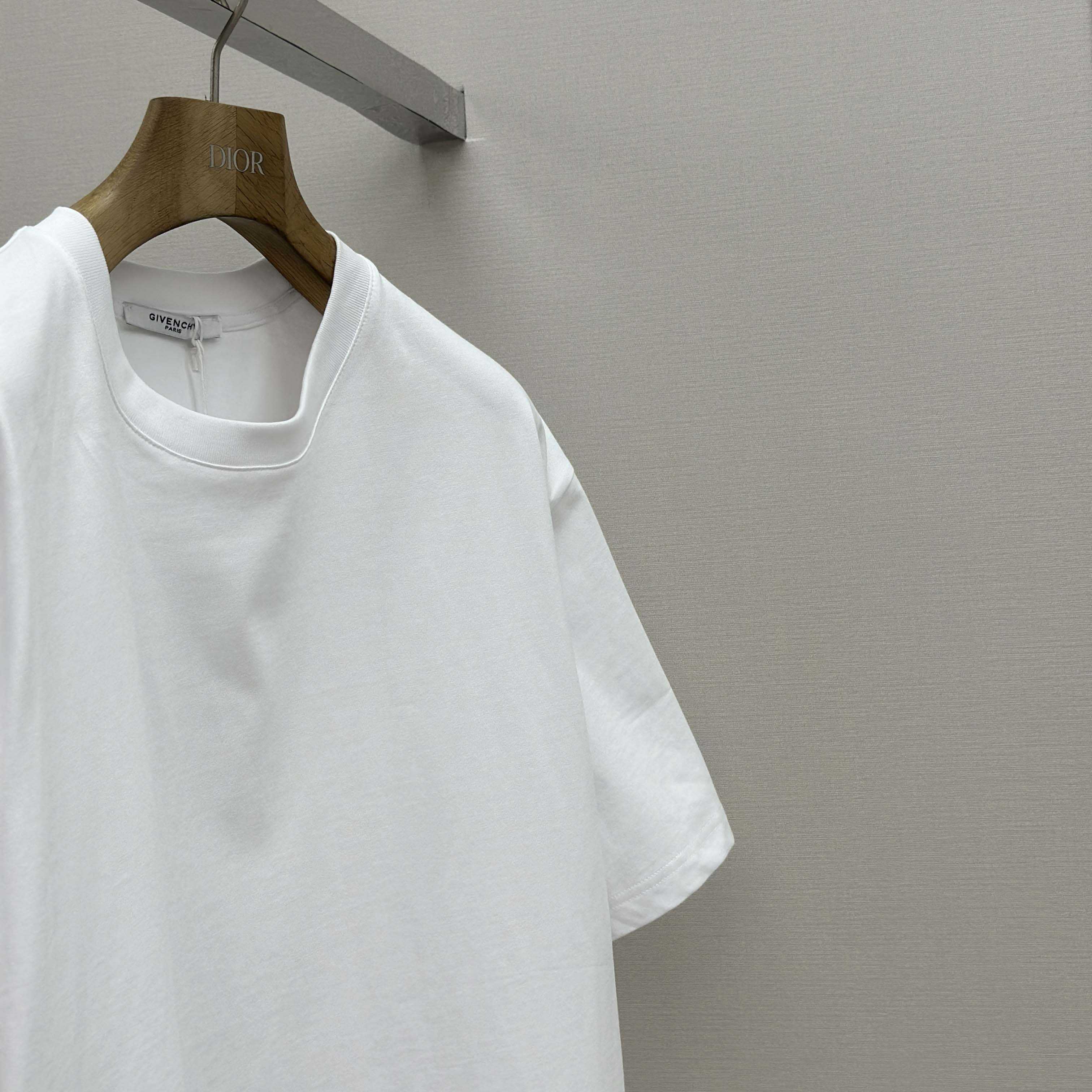 Givenchy T-shirt In Cotton With GIVENCHY Stamp Print - EUR FASHION