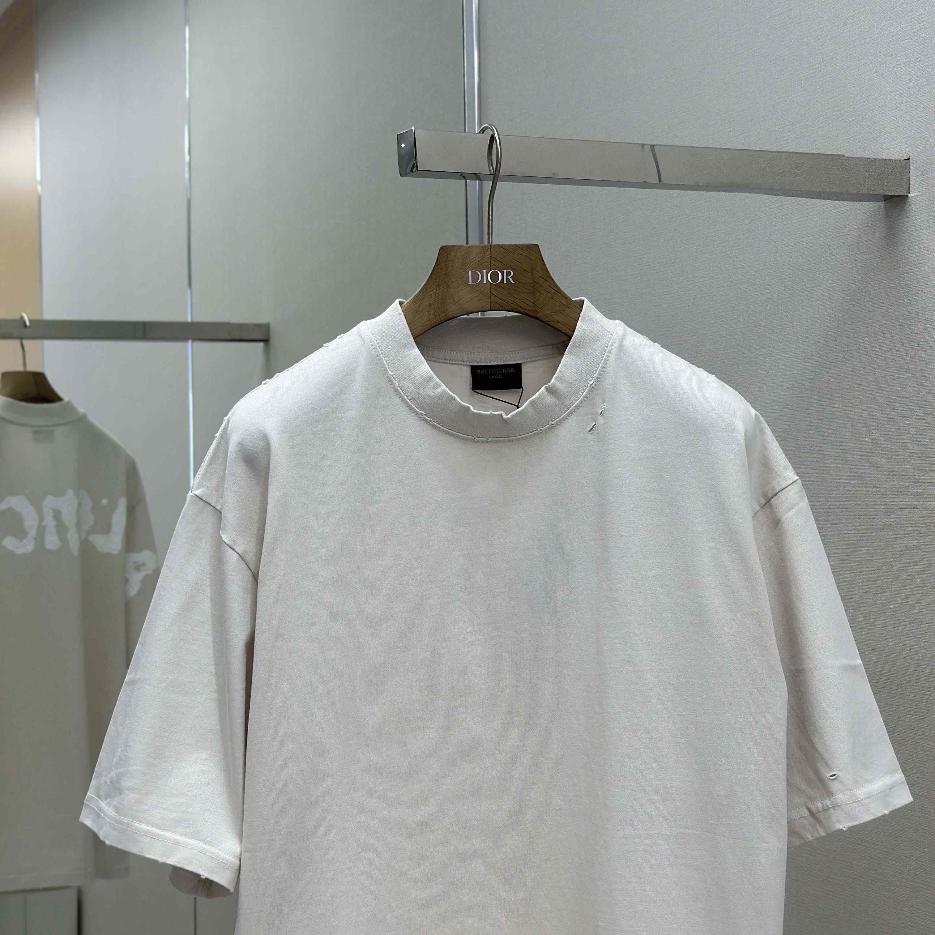 Balenciaga Painted T-Shirt Medium Fit - EUR FASHION