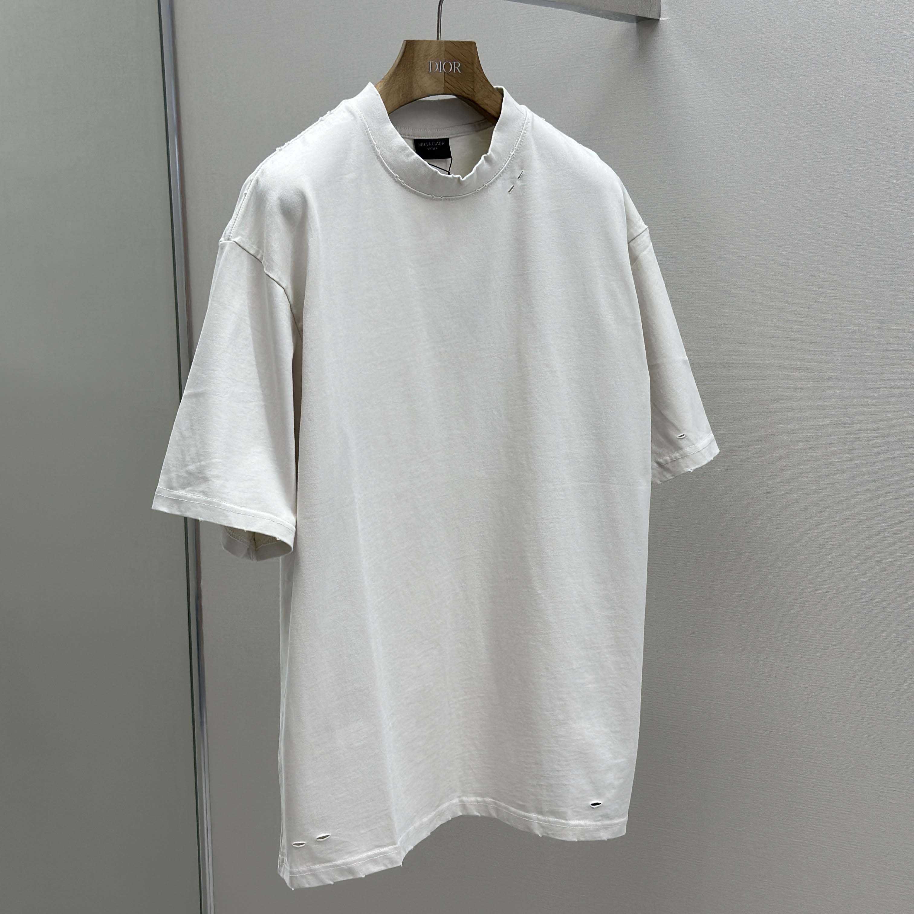 Balenciaga Painted T-Shirt Medium Fit - EUR FASHION